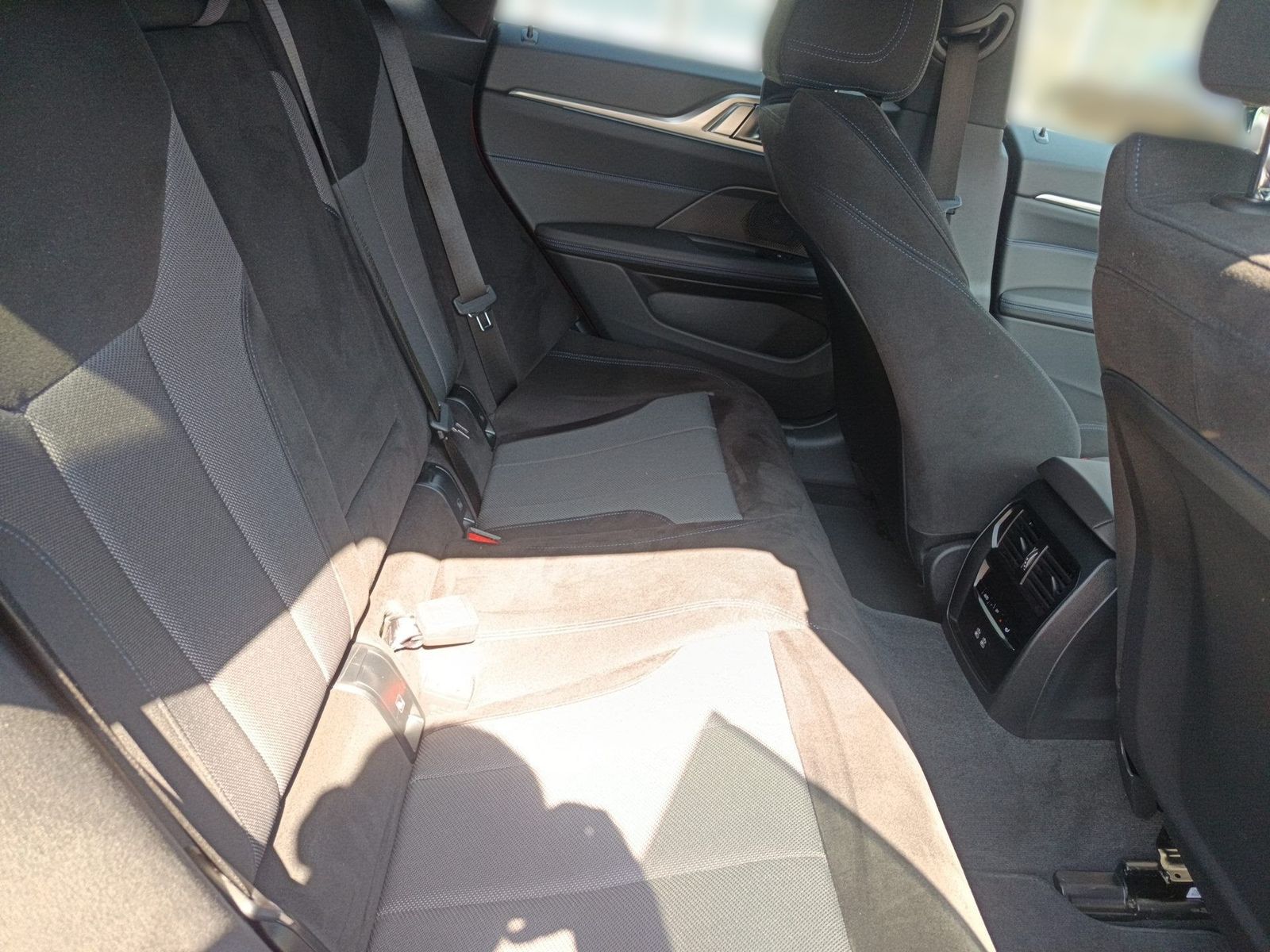 BMW i4 eDrive40 M SPORTPAKET+LIVE COCKPIT PRO+HARMAN