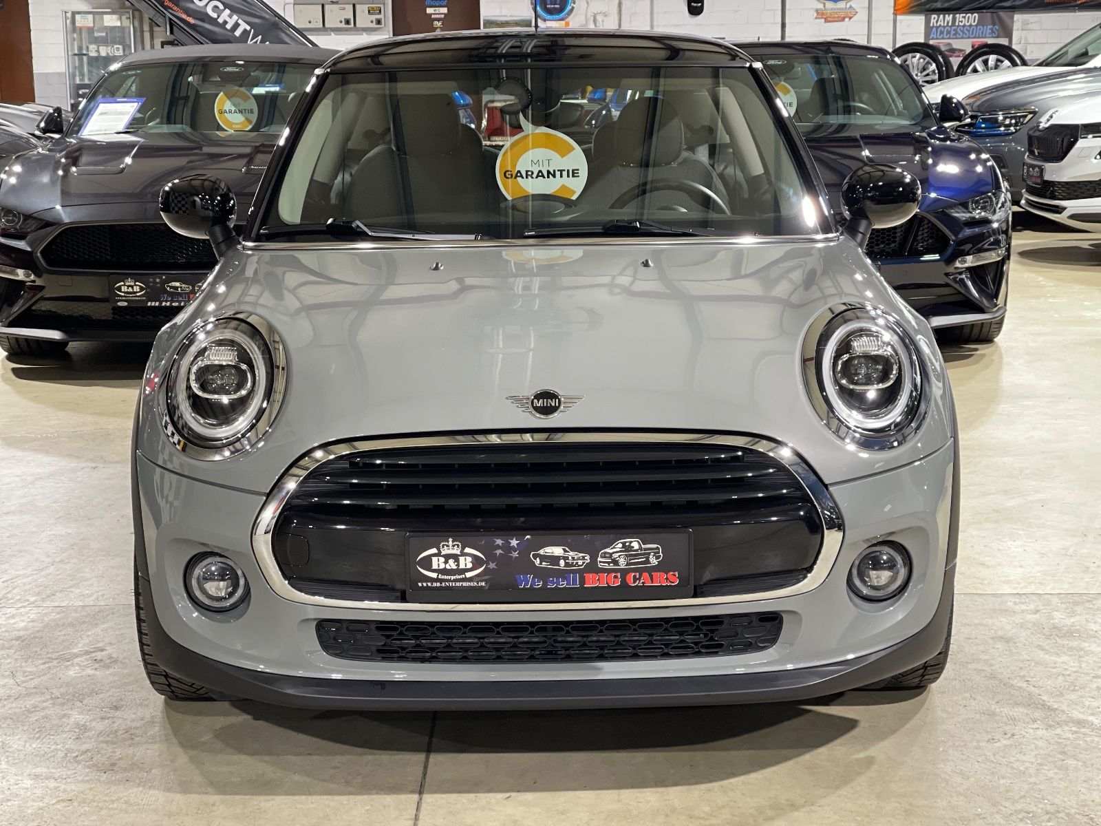 MINI COOPER MINI Chili - Samsaru's Car Outlet