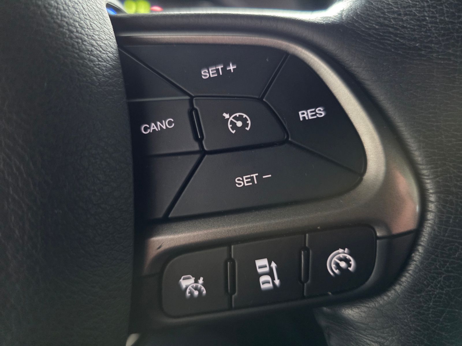 Jeep Renegade S Plug-In-Hybrid 4xe mit AHK