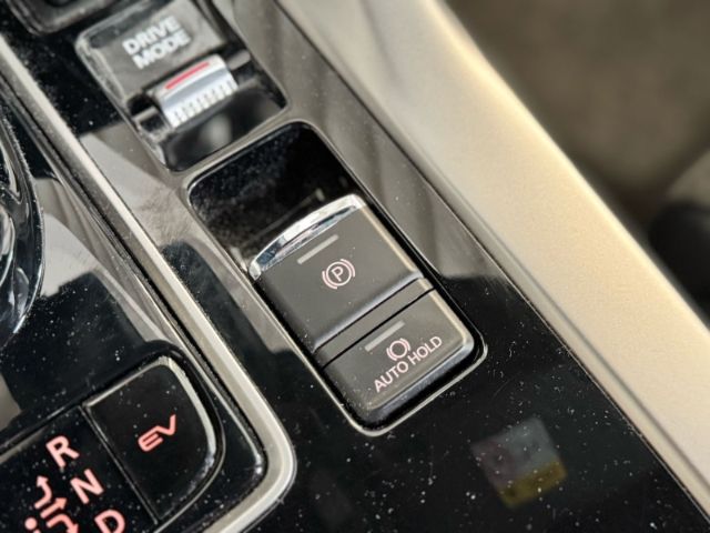 Mitsubishi Eclipse Cross Mitsubishi Plug-In Hybrid Plus MJ2