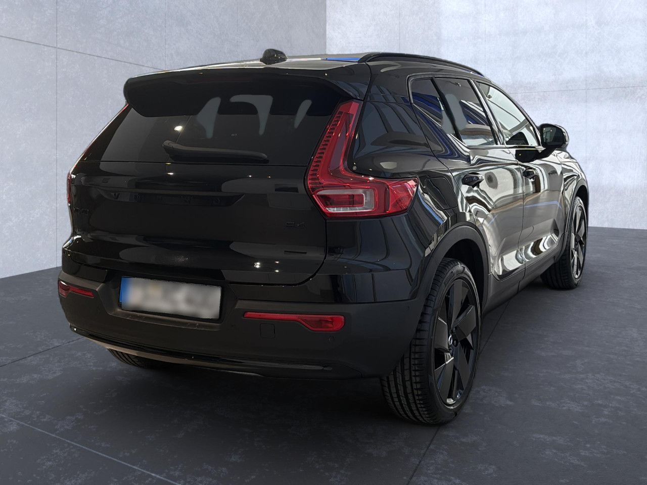 Volvo XC 40 Plus Black Edition 2WD Bluetooth LED Klima