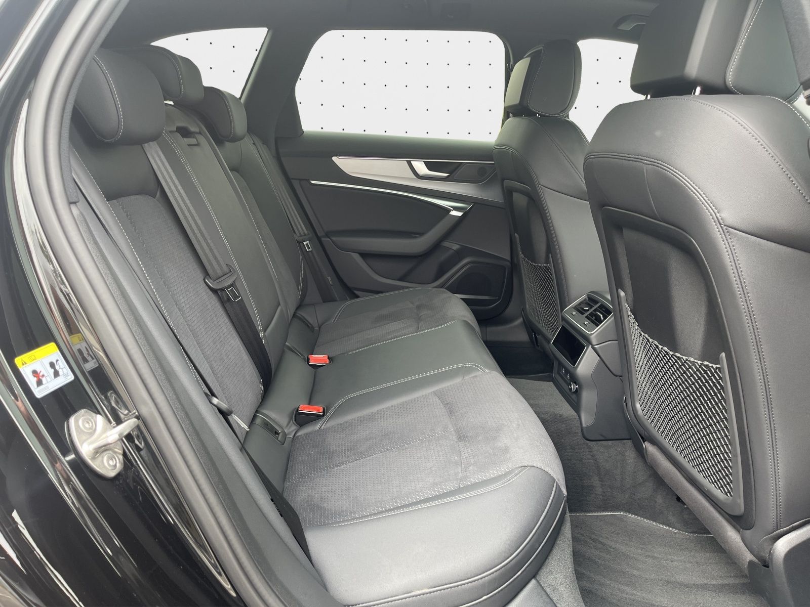 Audi A6 Avant 55 TFSI e S line - Samsaru's Car Outlet