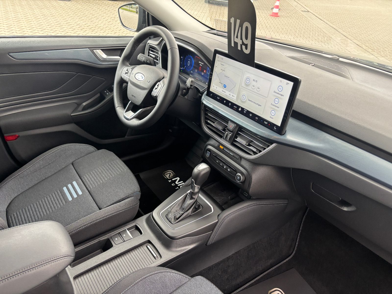 Ford Focus Turnier Active X*Led*HuD*Ahk*Kamera*ACC*