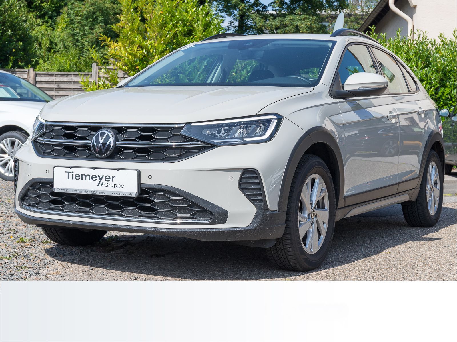 Volkswagen Taigo 1.0 TSI LIFE - Samsaru's Car Outlet