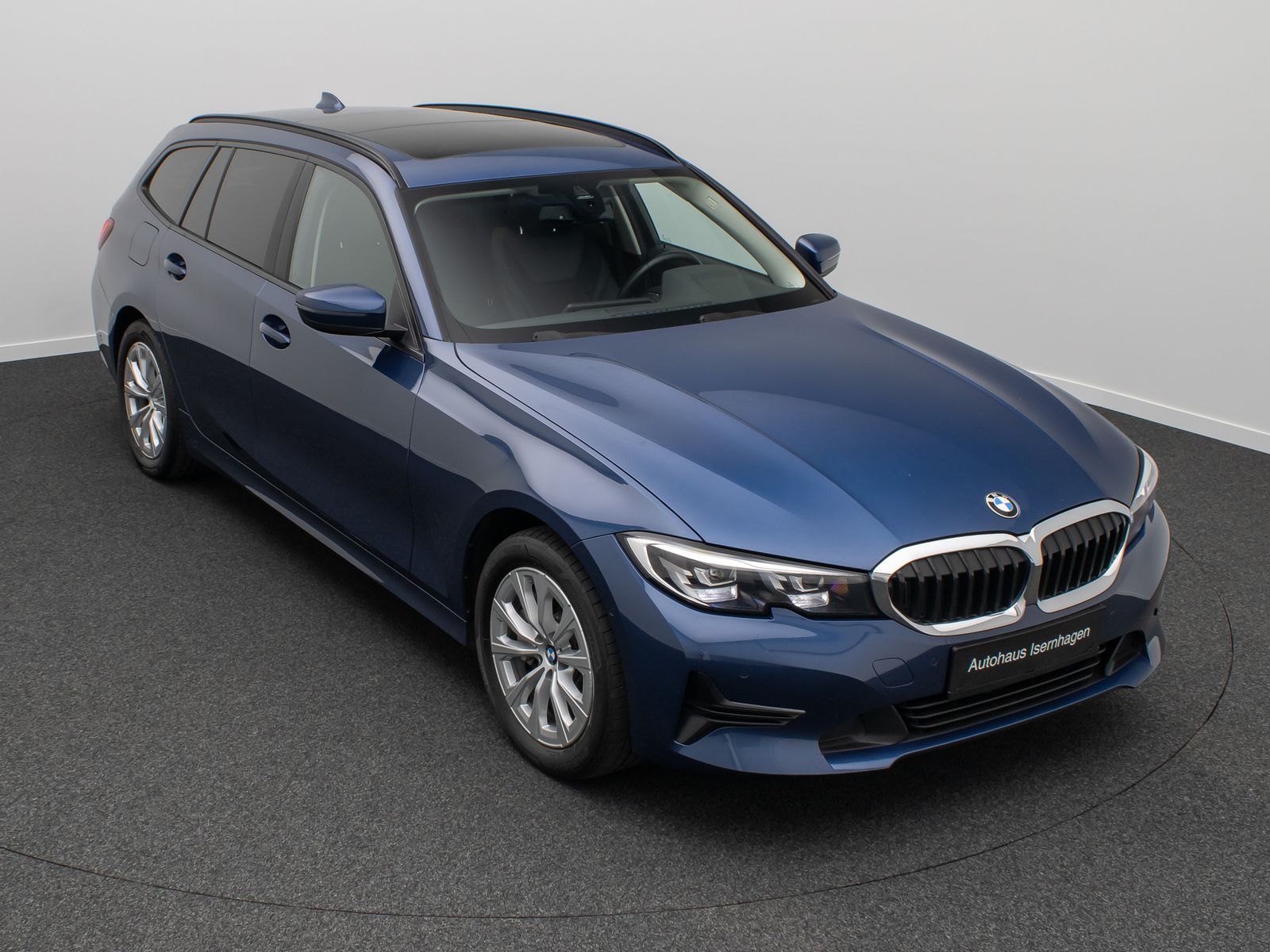 BMW 330i xD - Samsaru's Car Outlet