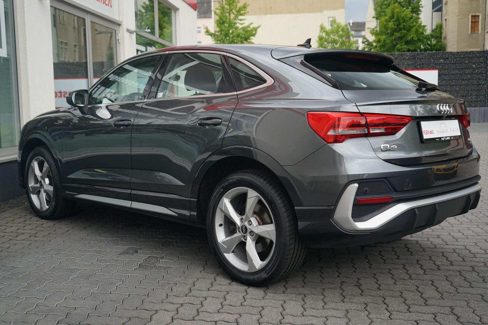 Audi Q3 Sportback 40 TDI quattro S line - Samsaru's Car Outlet