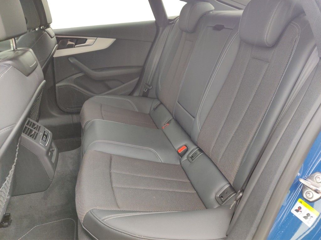 Audi A5 Sportback 40 TFSI quattro S tronic S line AHK