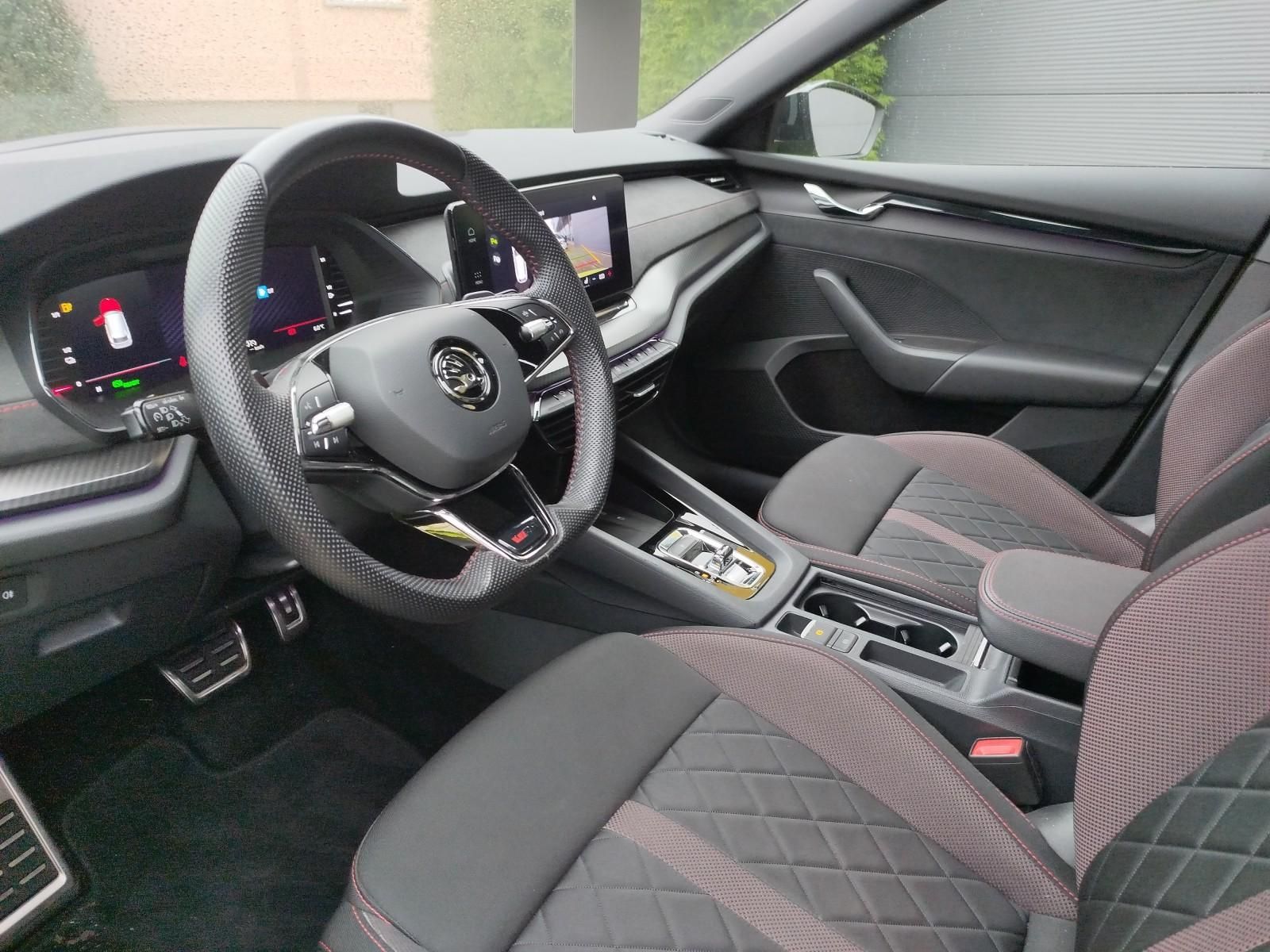 Skoda Octavia RS - Samsaru's Car Outlet