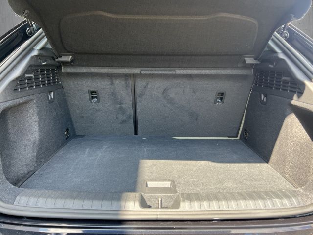 Audi A3 Sportback 35 1.5 TFSI S - Samsaru's Car Outlet