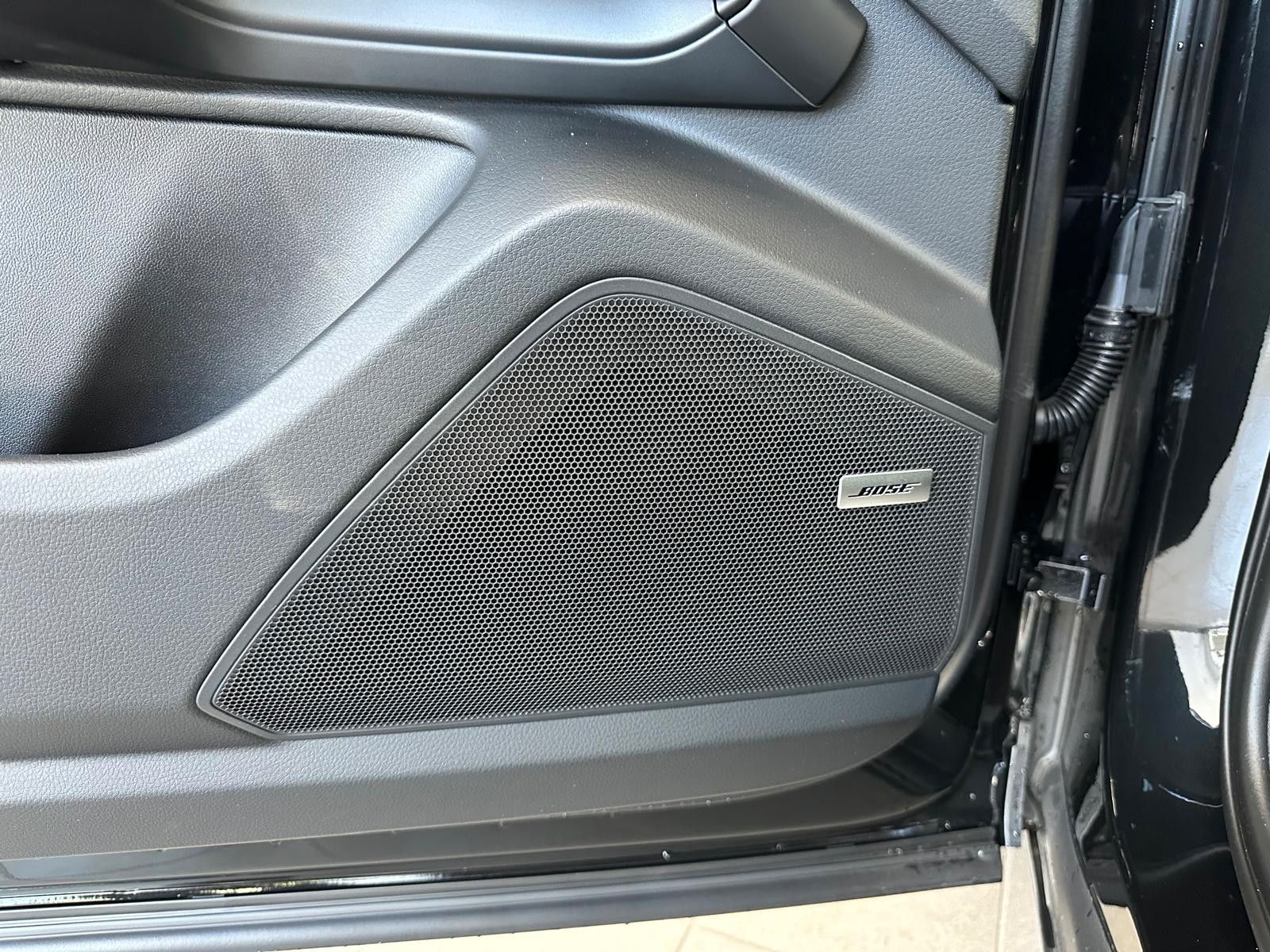 Porsche Cayenne Facelift MY25/sw/-21,5%/Pan/Priv/14W/22