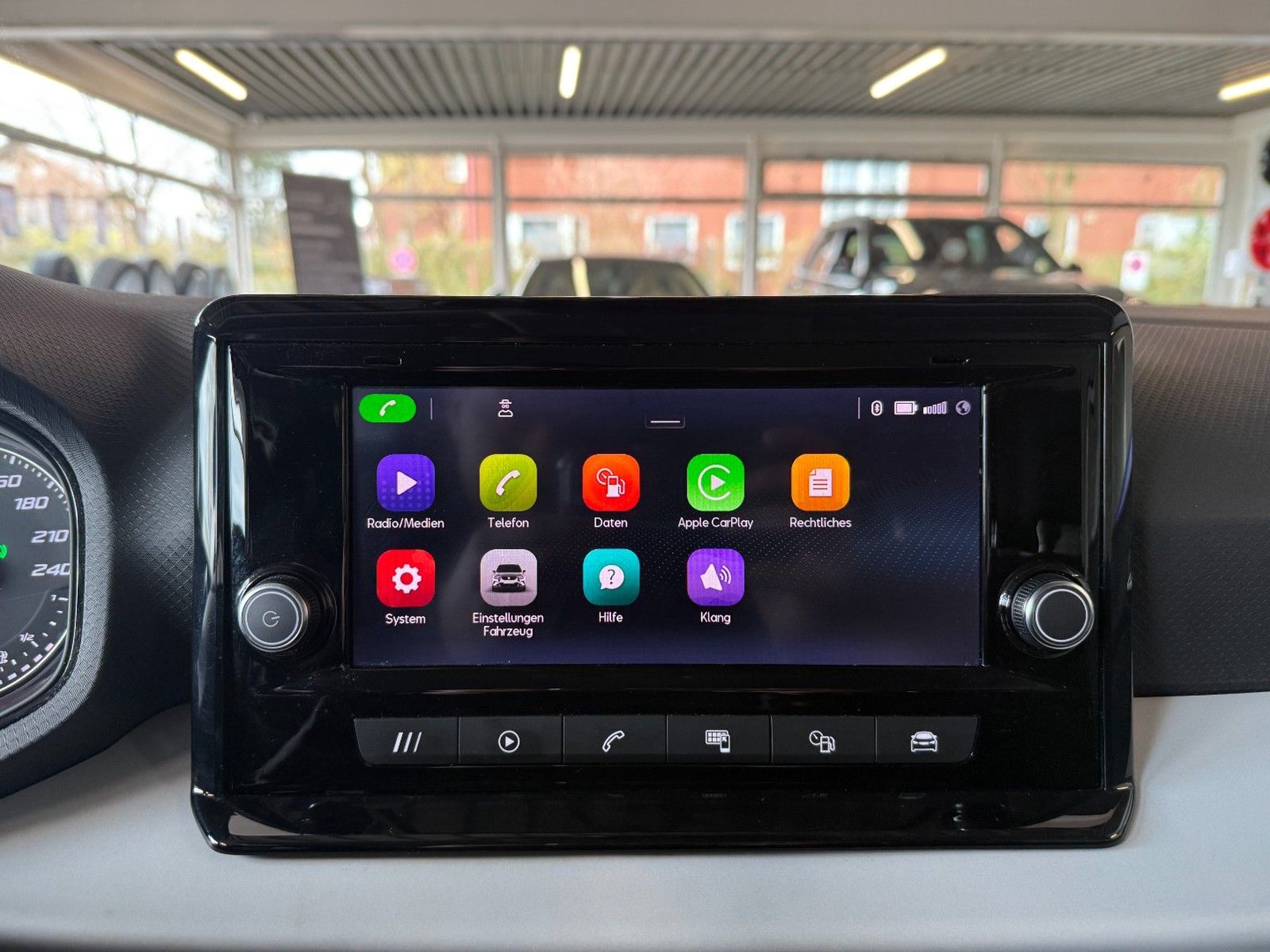 Seat Arona Style - Samsaru's Car Outlet