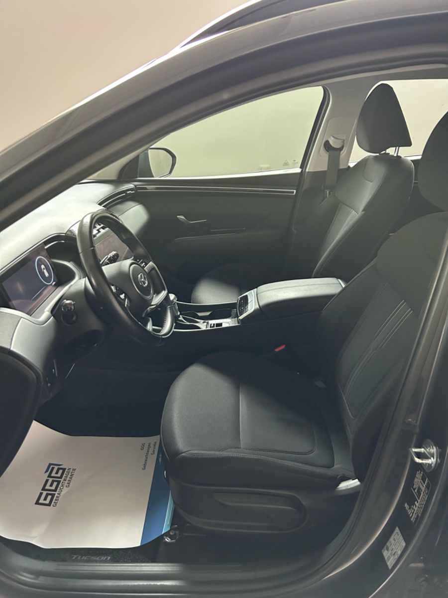 Hyundai Tucson - Samsaru's Car Outlet