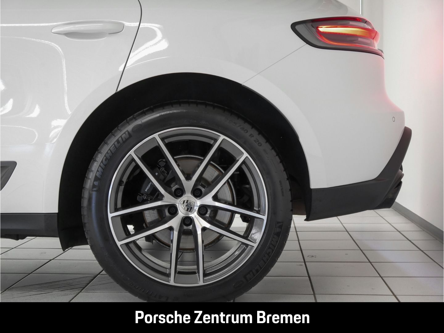Porsche Macan T - Samsaru's Car Outlet