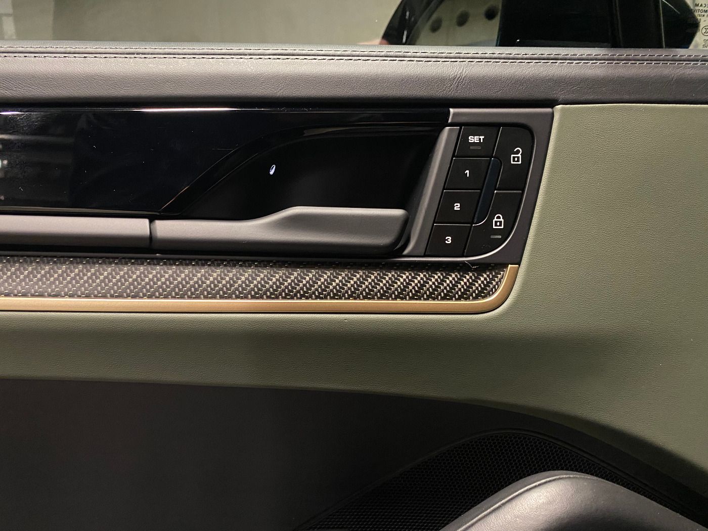 Porsche Cayenne E-Hybrid | Sportabgas | Luftfederung |