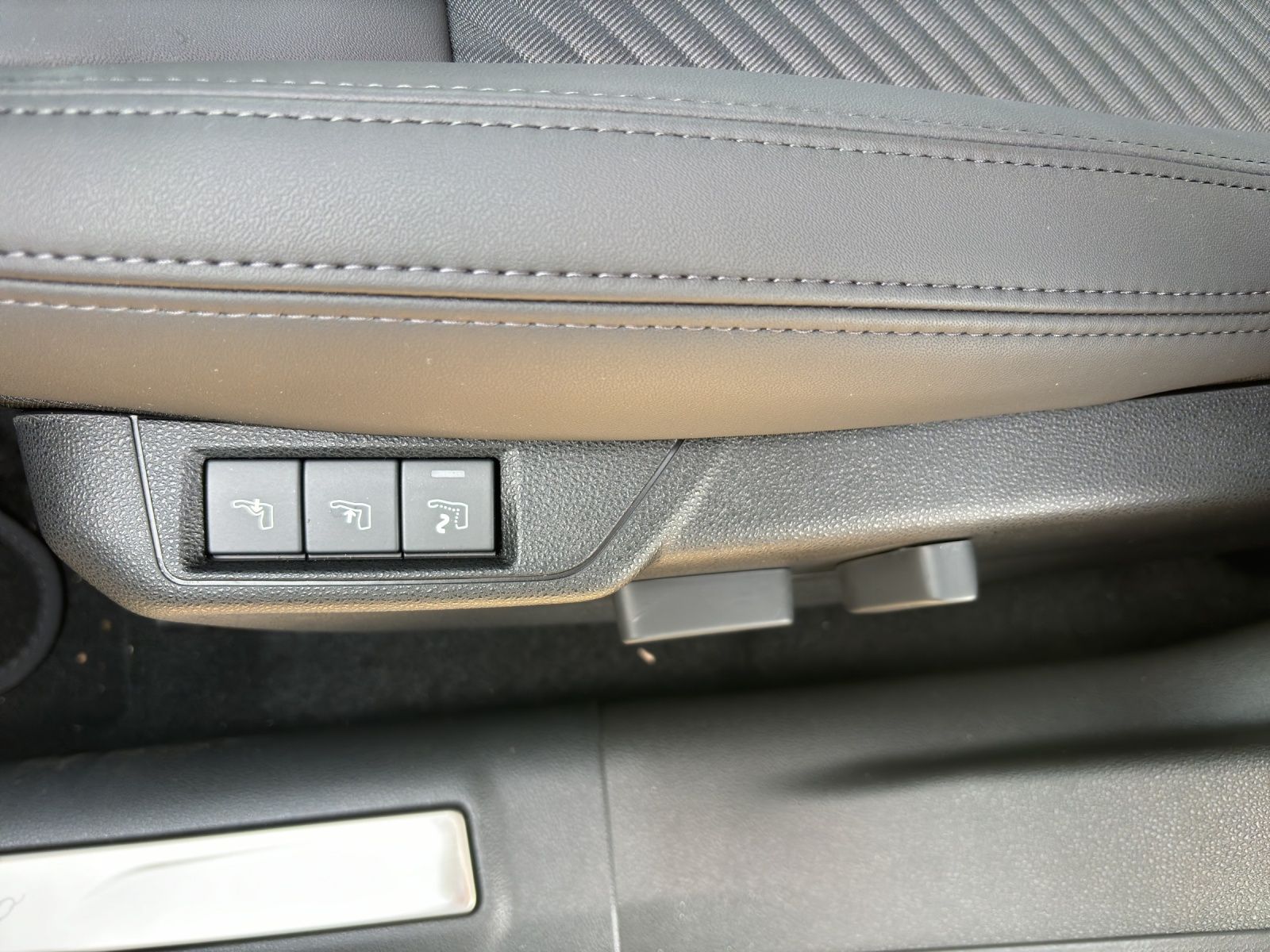 Alfa Romeo Junior Ibrida SPECIALE 1.2 100KW ''LED''MASSAGE'