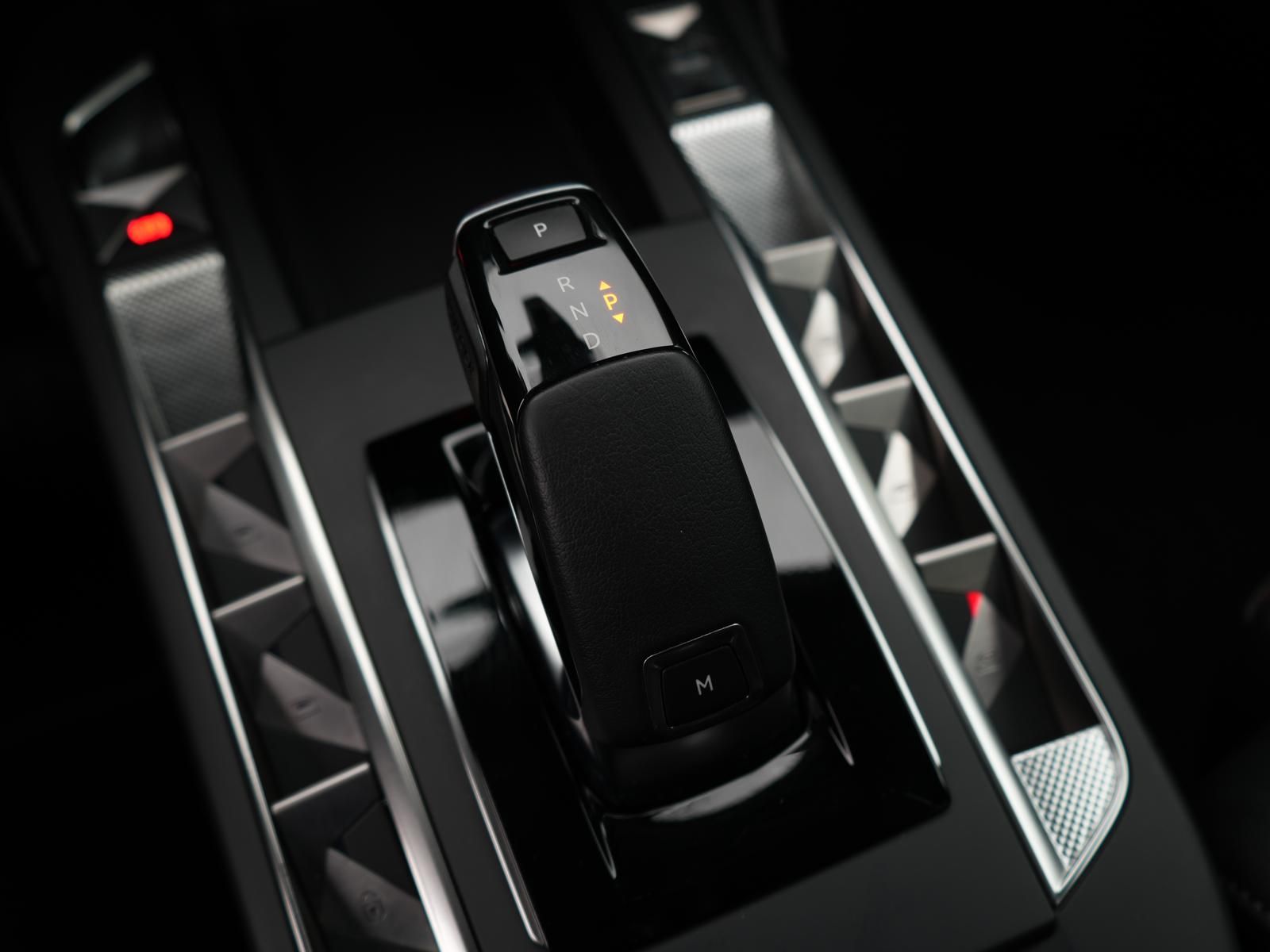 DS Automobiles DS3 Performance Line LED,NAVI,HUD,APP,ACC,TOTW