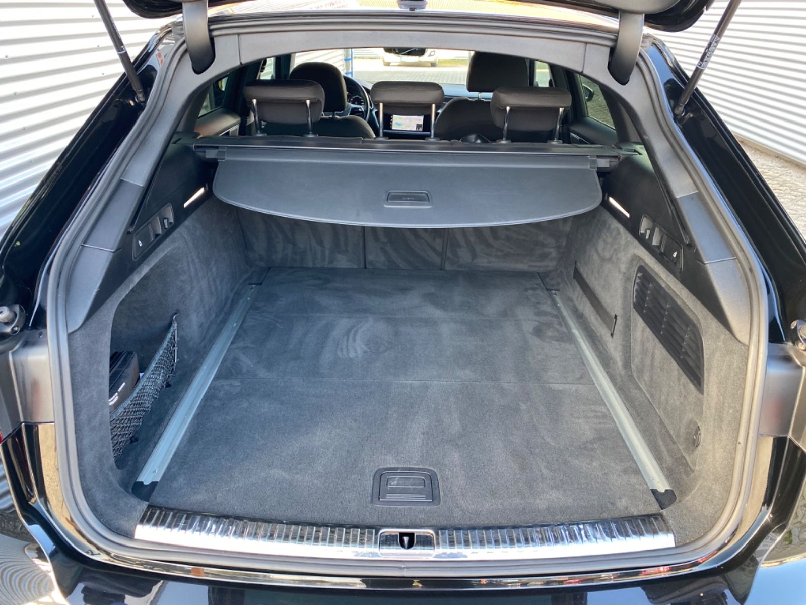 Audi A6 Avant 50 TDI quattro sport - Samsaru's Car Outlet