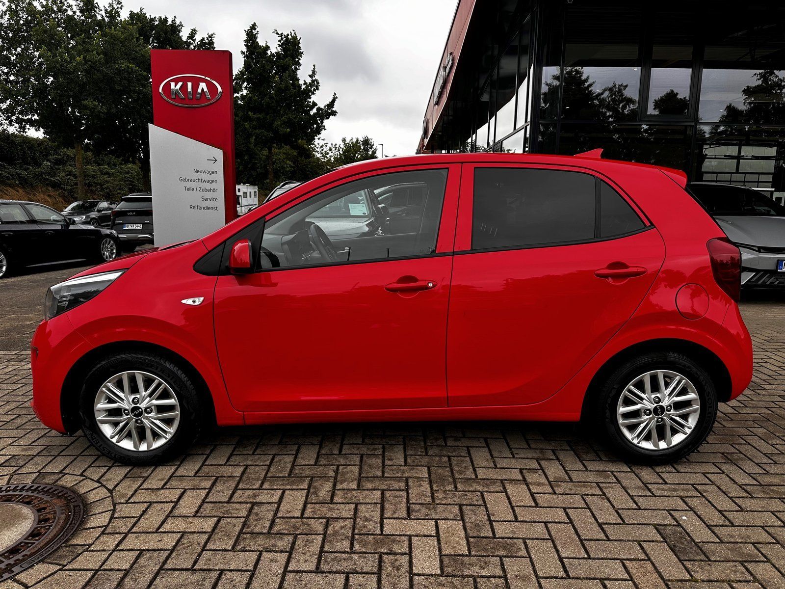 Kia Picanto 1.0 Vision - Samsaru's Car Outlet