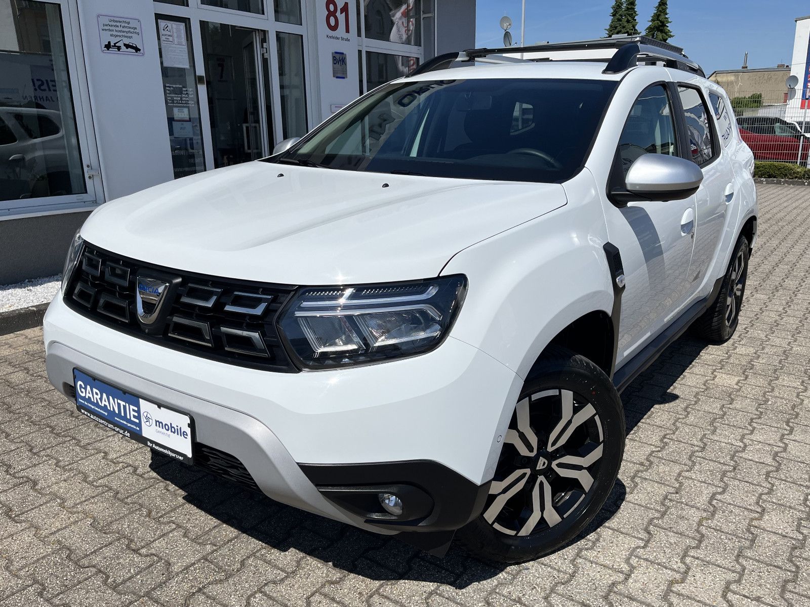 Dacia Duster TCe 100 Prestige - Samsaru's Car Outlet