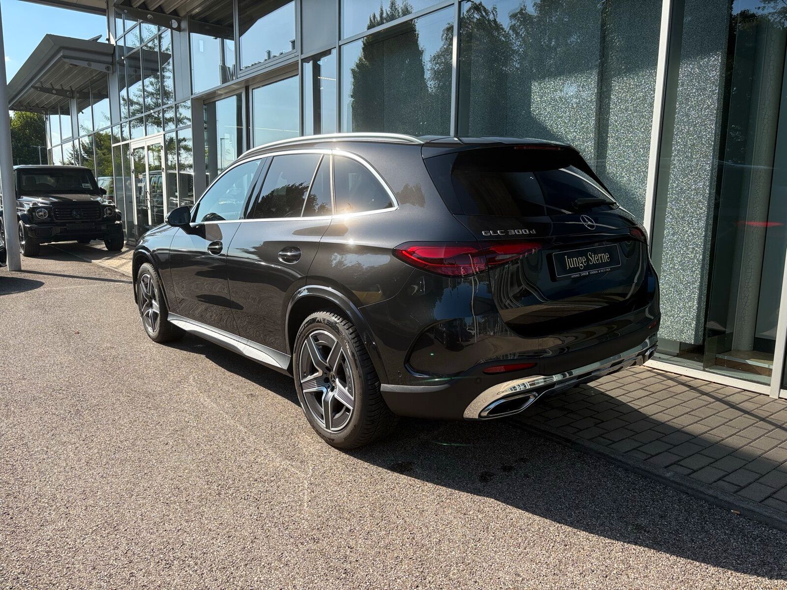 Mercedes-Benz GLC 300 d 4M AMG*AHK*DISTRONIC*MEMORY*LED*CAM