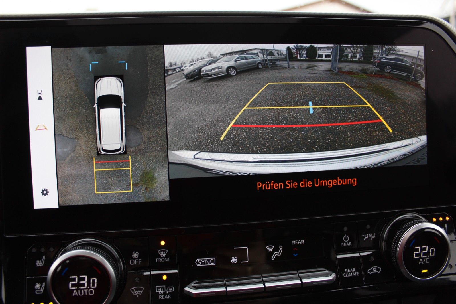 Toyota Highlander Hybrid Luxury*7-Sitzer*PANO*1.Hd.*ACC