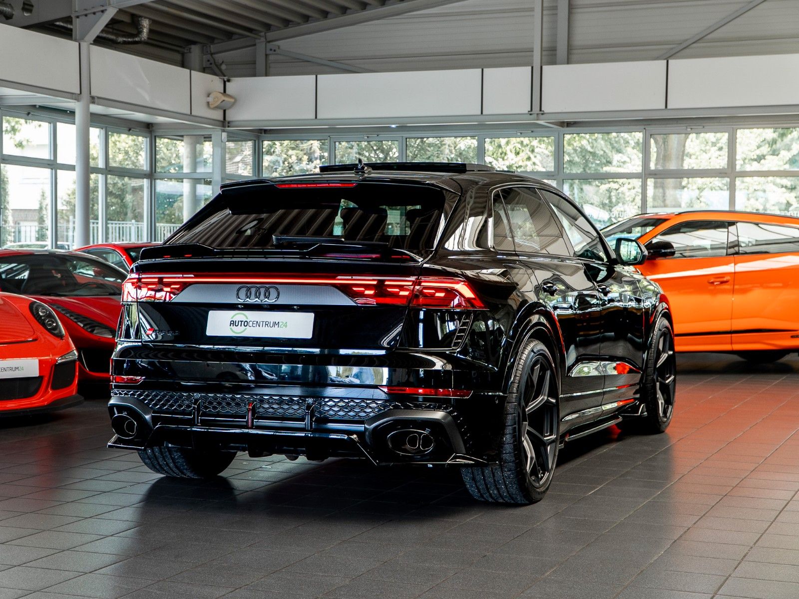 Audi RSQ8 performance Maxton Carbon Red Pano