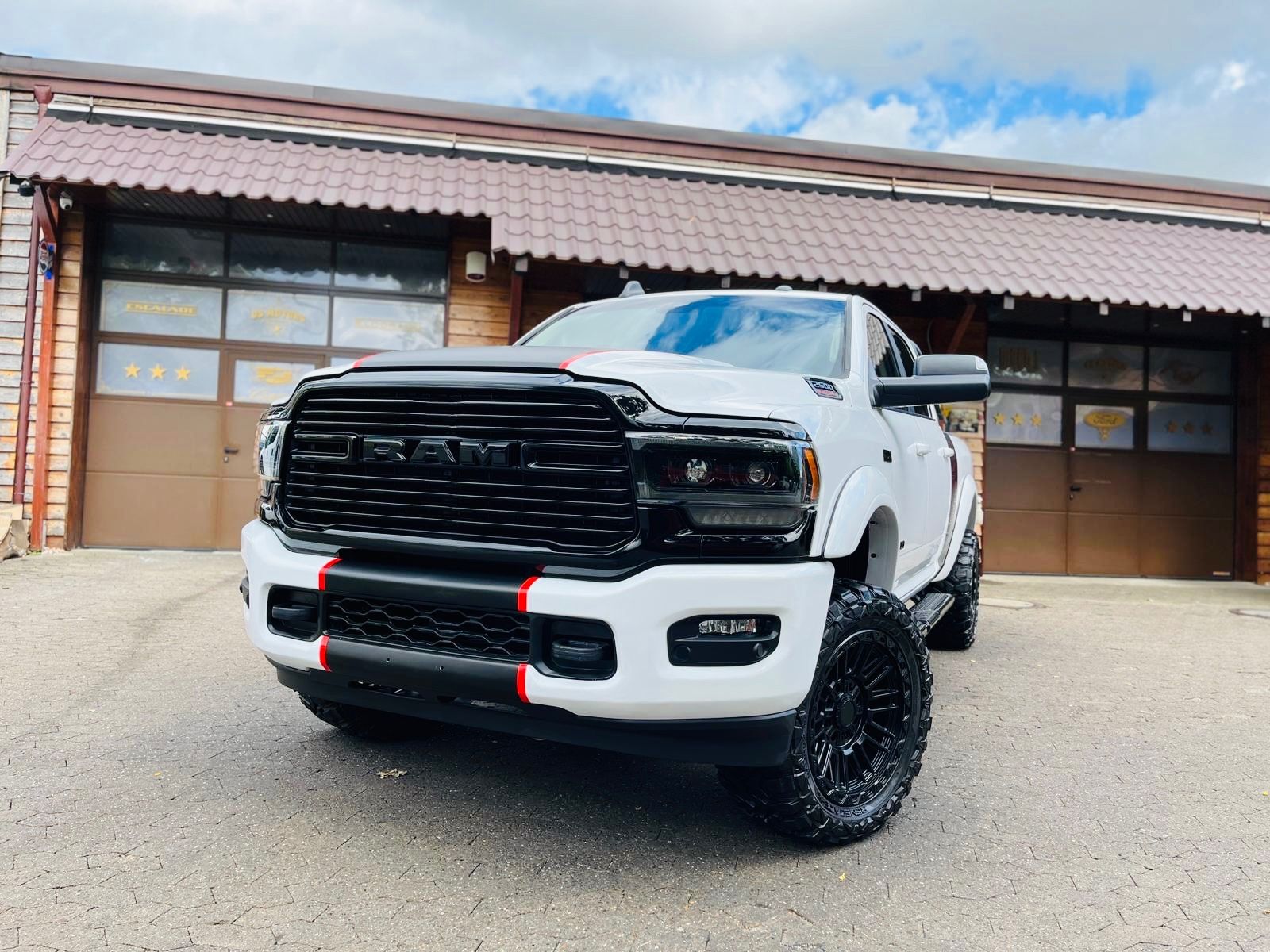 Dodge 2500*6,4L V8*LPG*4X4*LONGBED*OFFROAD*AHK*GARANTI