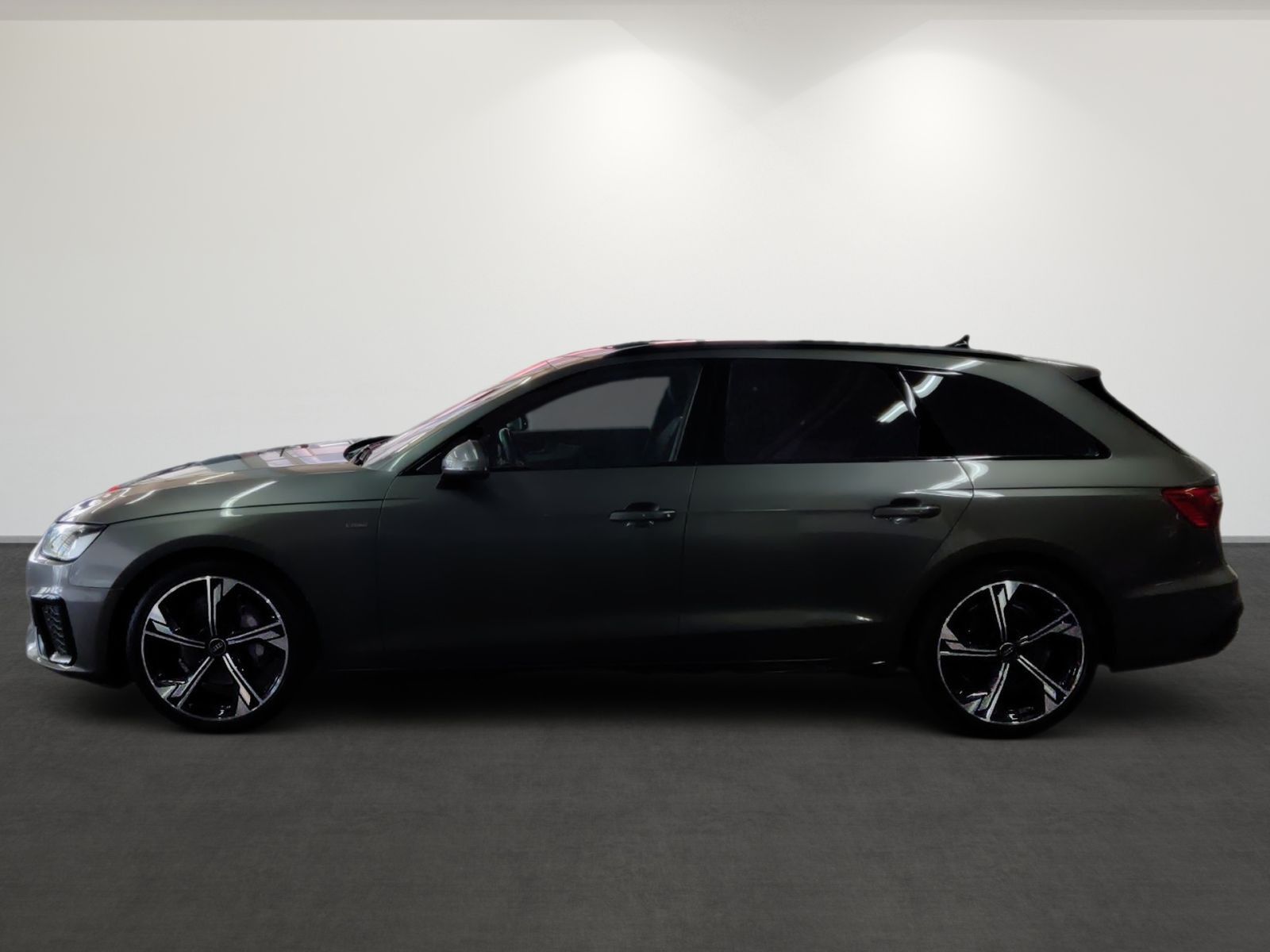 Audi A4 Avant 40 TDI s-line Competition - Samsaru's Car Outlet