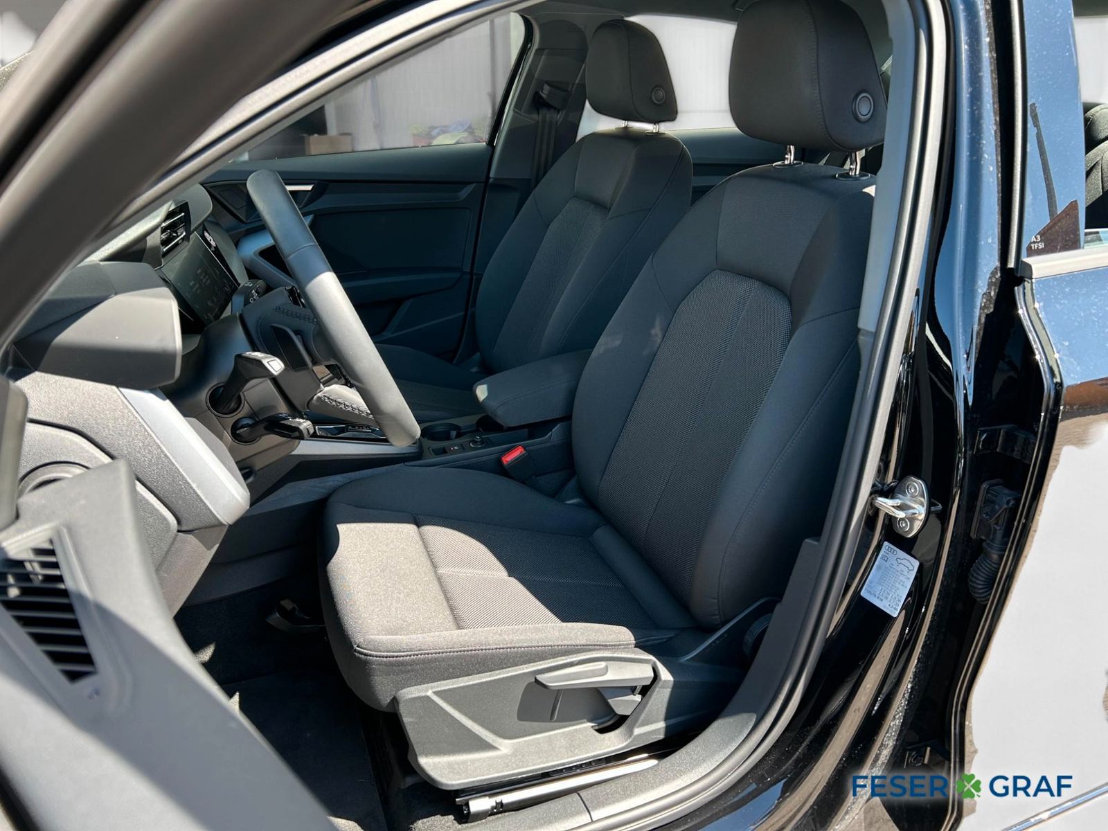 Audi A3 Limousine 30 TFSI SHZ/CarPlay/GRA/PDC