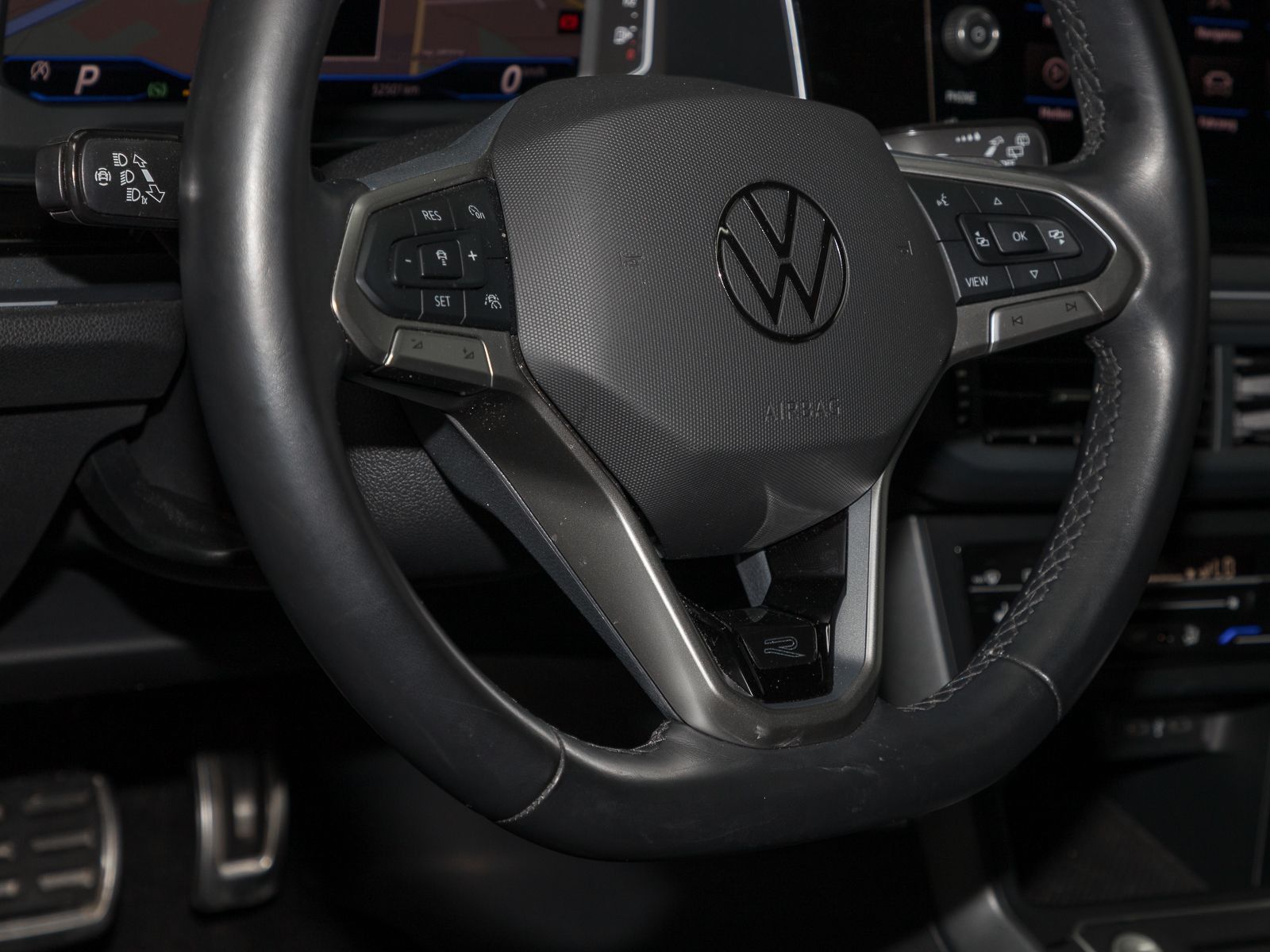 Volkswagen Taigo 1.0 TSI DSG R-LINE BLACK - Samsaru's Car Outlet