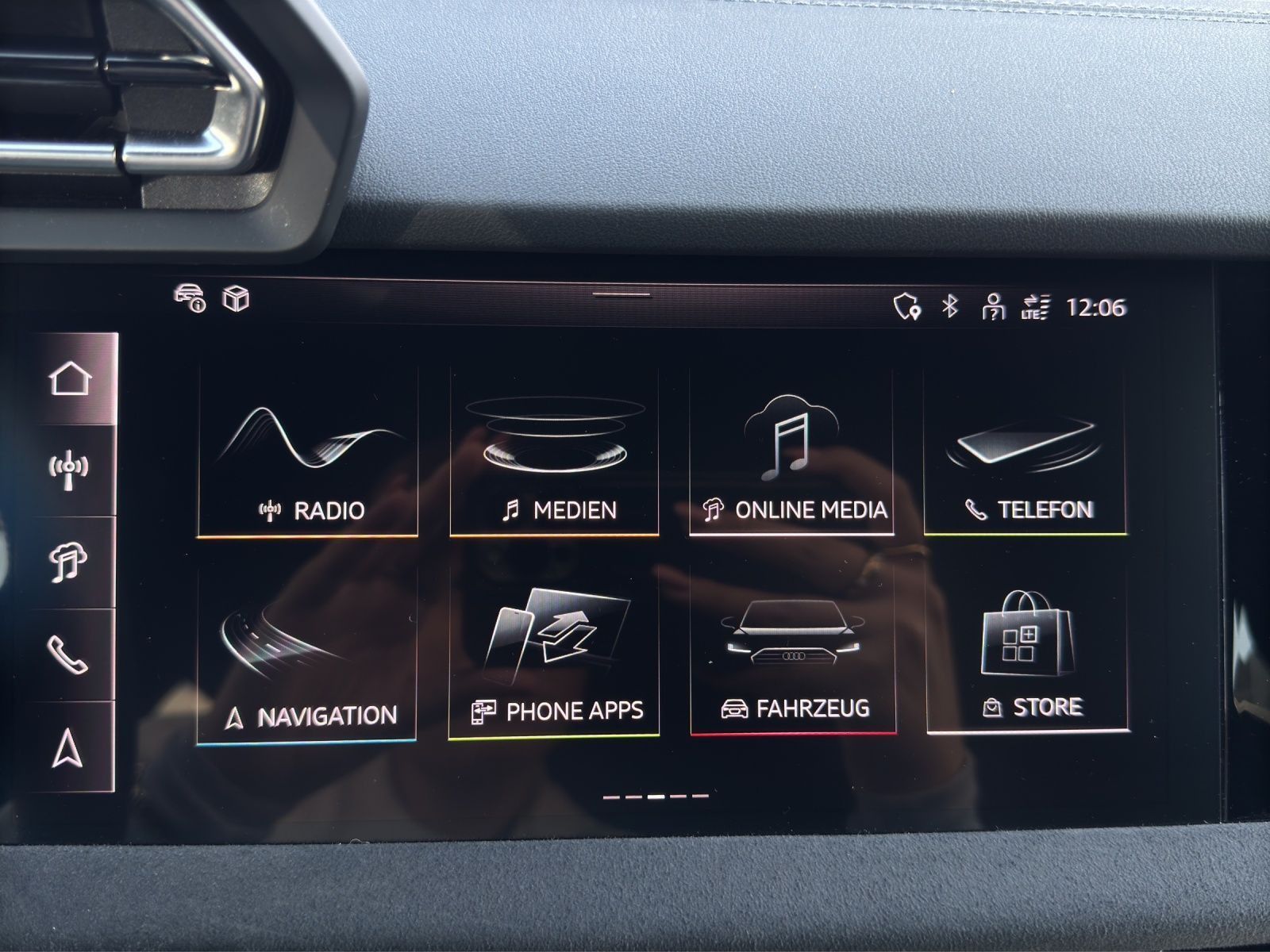 Audi A3 allstreet 35 TDI S LINE LEDER LM19 HuD SONOS
