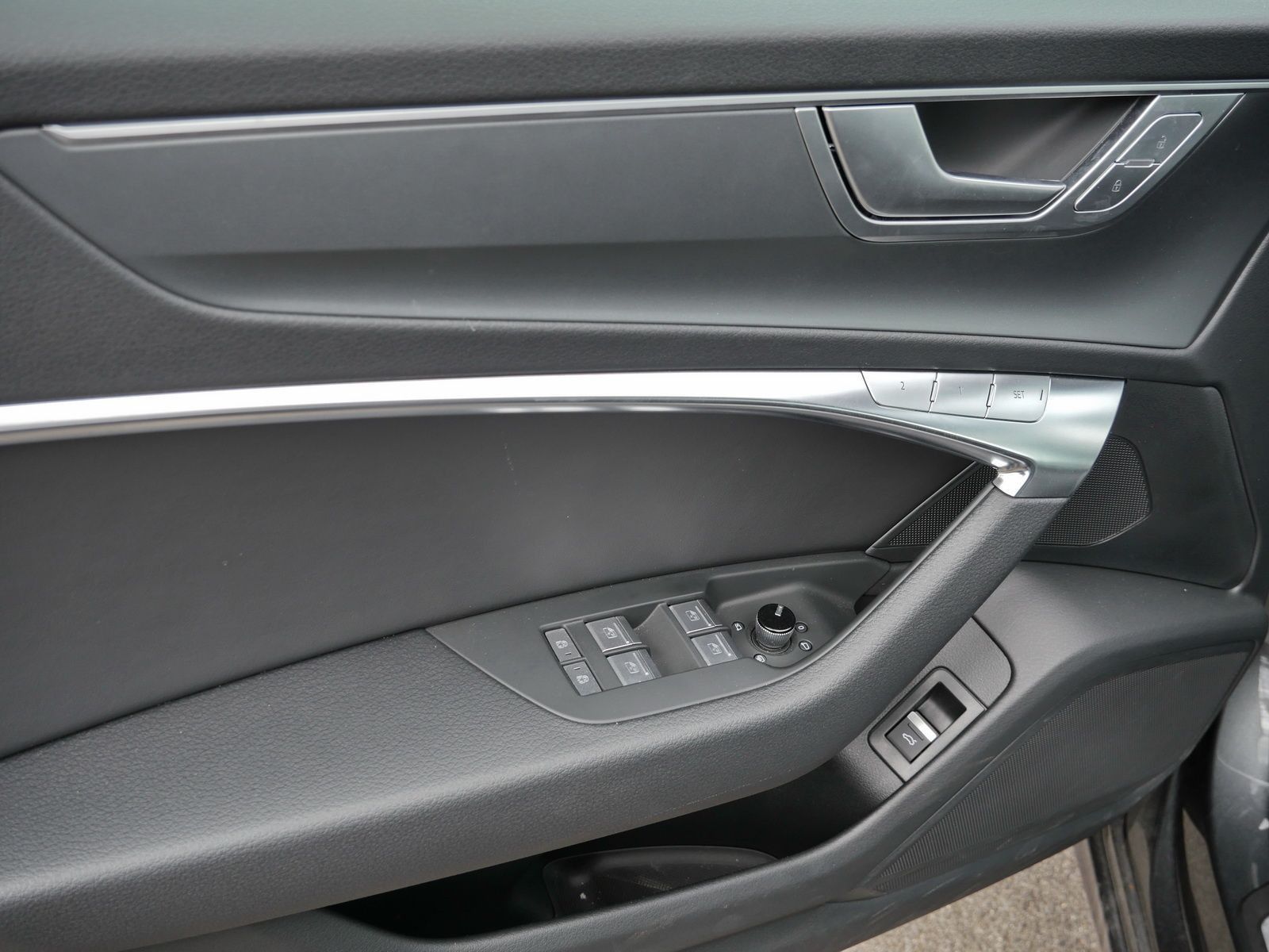 Audi A6 Limousine 55 TFSI S line - Samsaru's Car Outlet