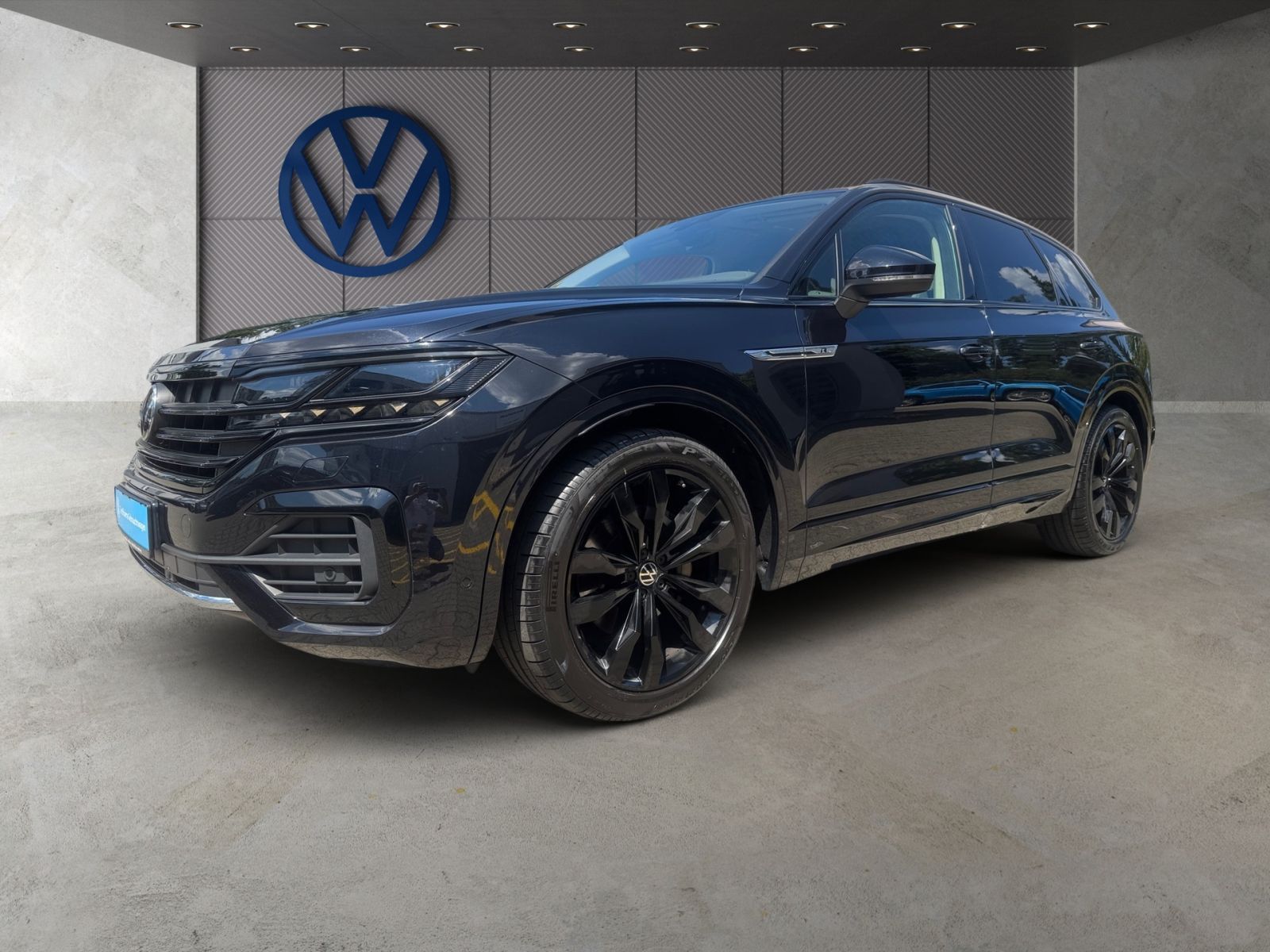 Volkswagen Touareg 3.0 TDI R-Line - Samsaru's Car Outlet