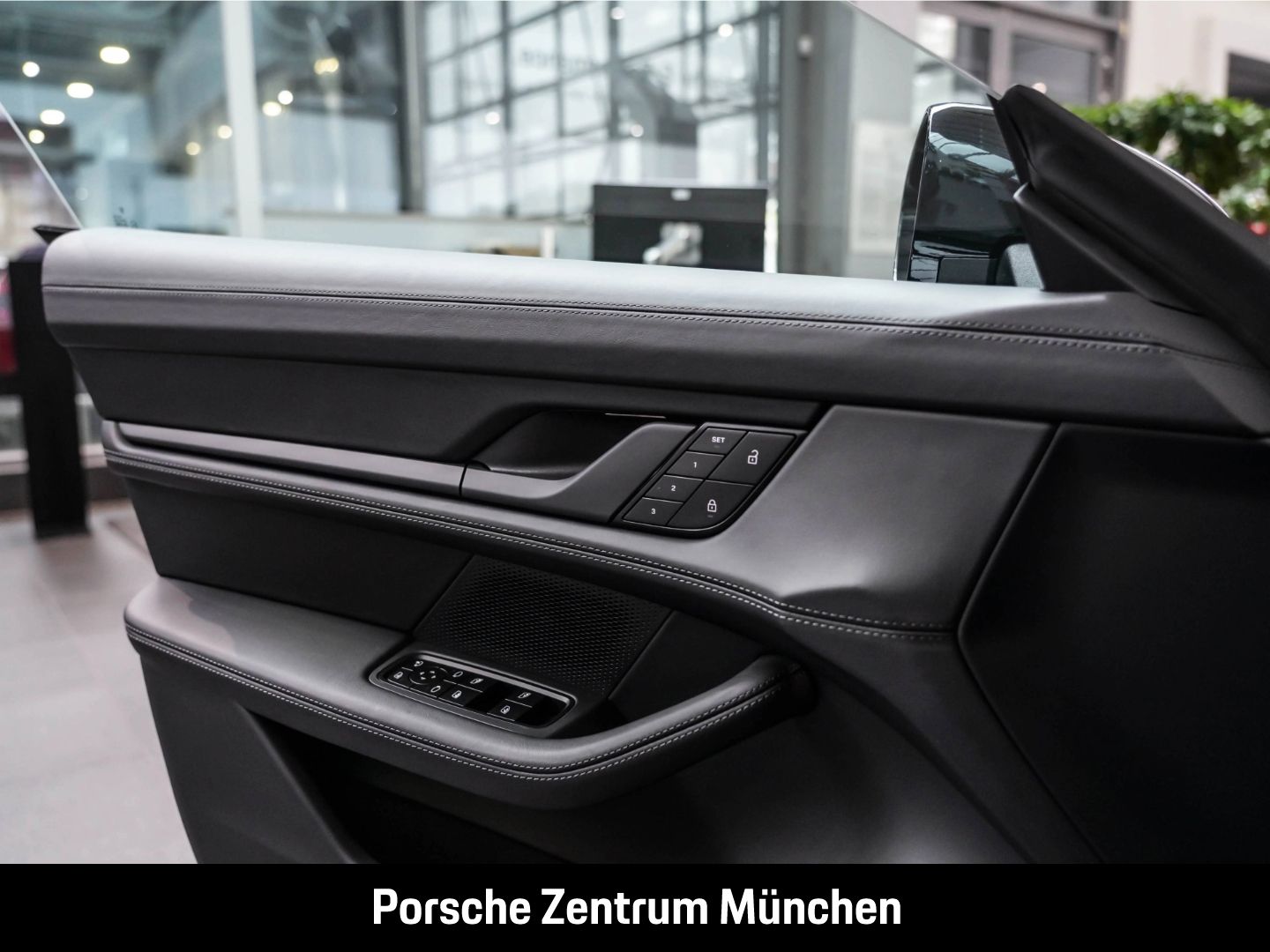Porsche Taycan 4S Cross Turismo InnoDrive Surround-View