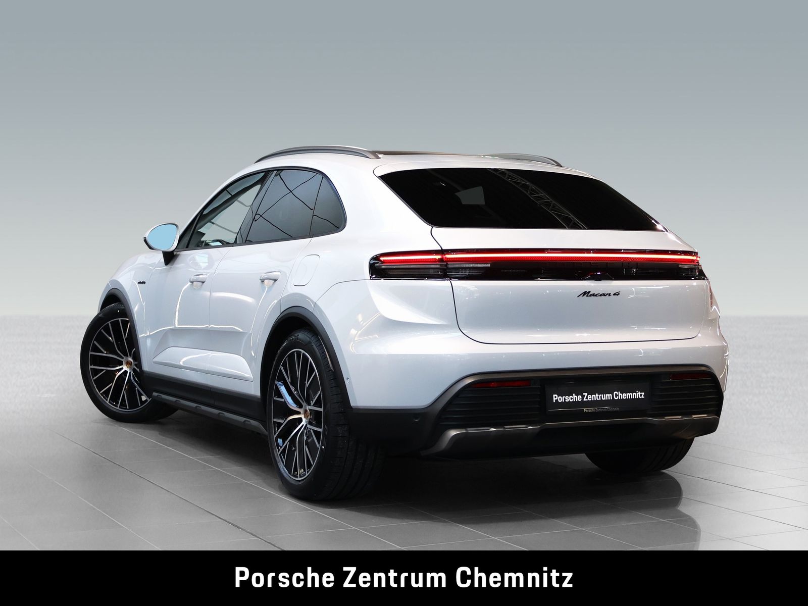 Porsche Macan 4 Electric BEV!;Pano;Luft;BOSE