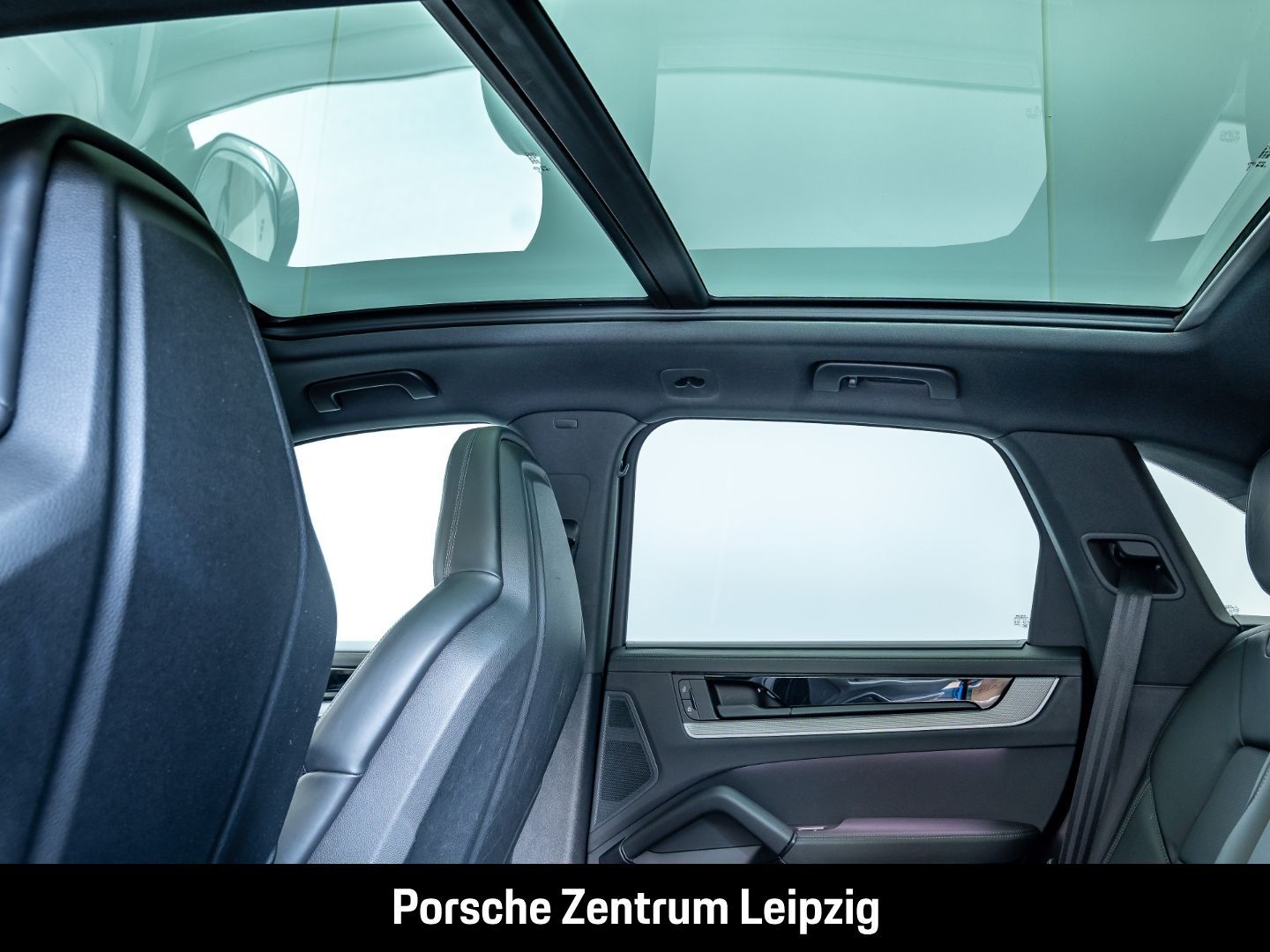Porsche Cayenne S E-Hybrid AHK InnoDrive HeadUp Matrix