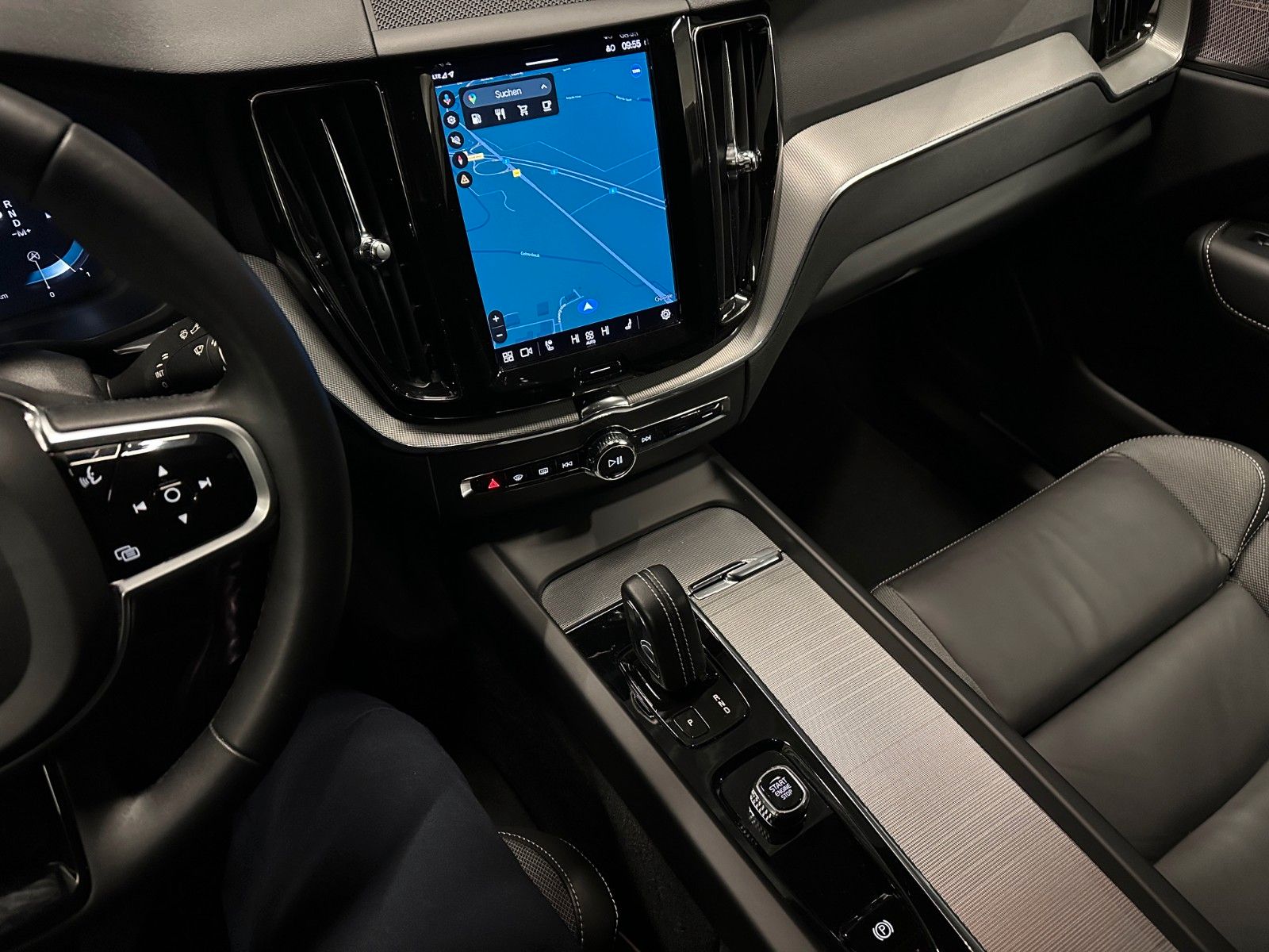 Volvo XC60 R-Design AWD *19Zoll*AHK*360°*Harman/Kardon