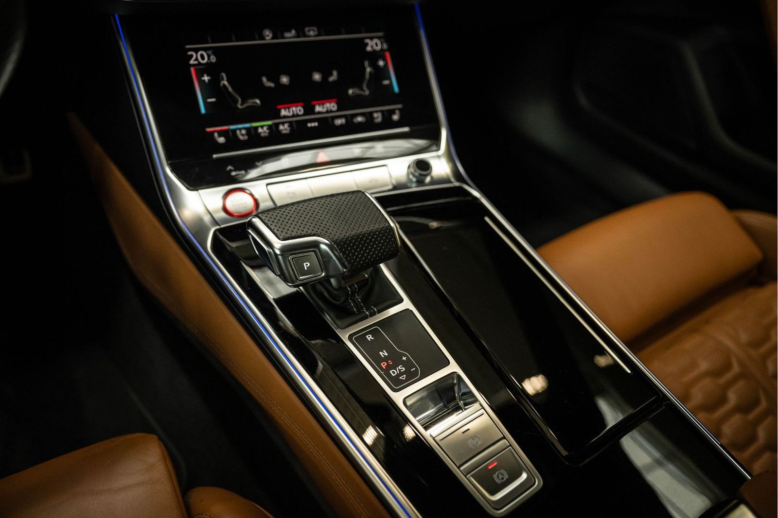 Audi RS6 Avant TFSI quattro | BTW | AHK | PANO | B&O