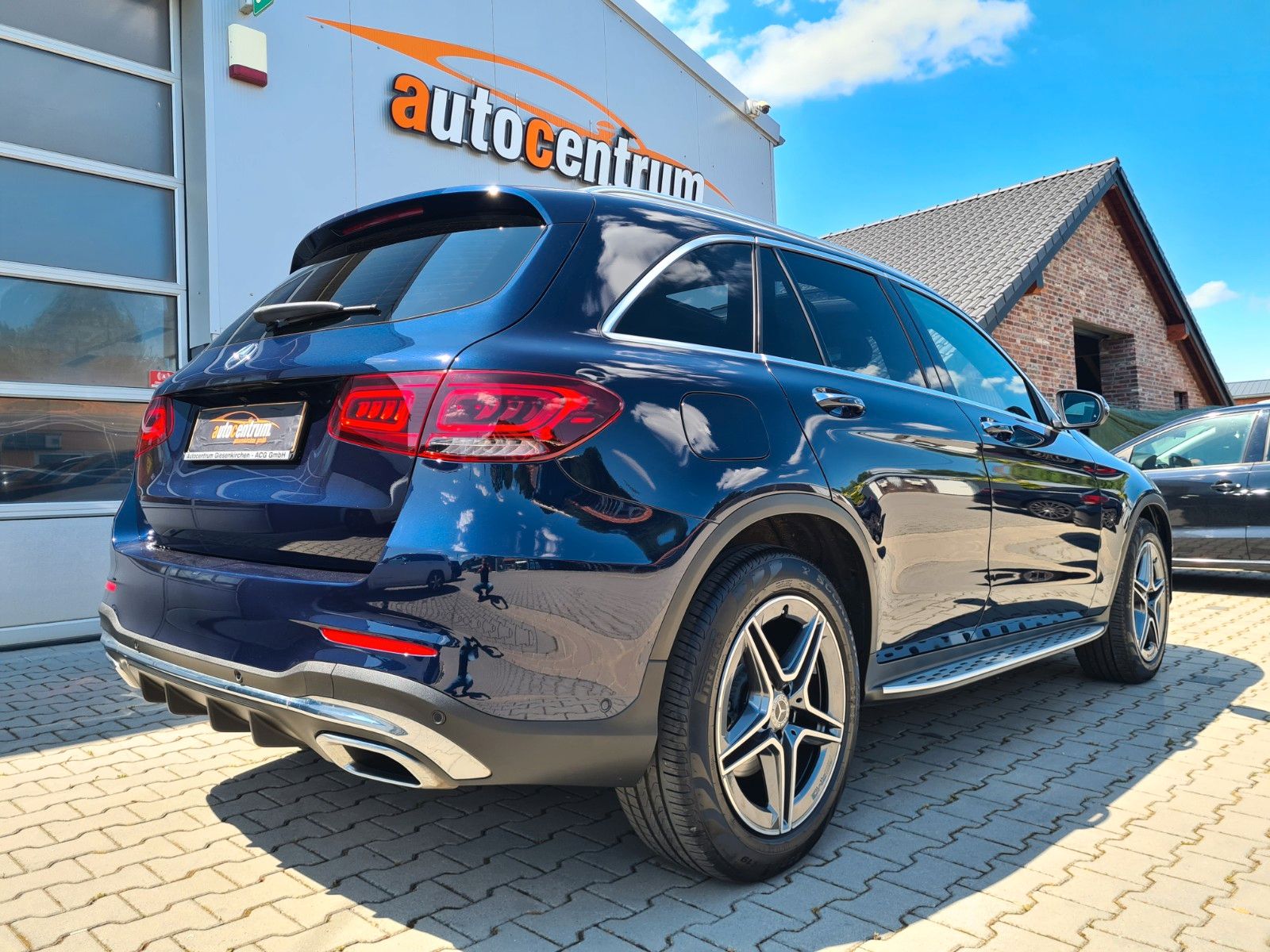 Mercedes-Benz GLC 300 4M AMG - Samsaru's Car Outlet