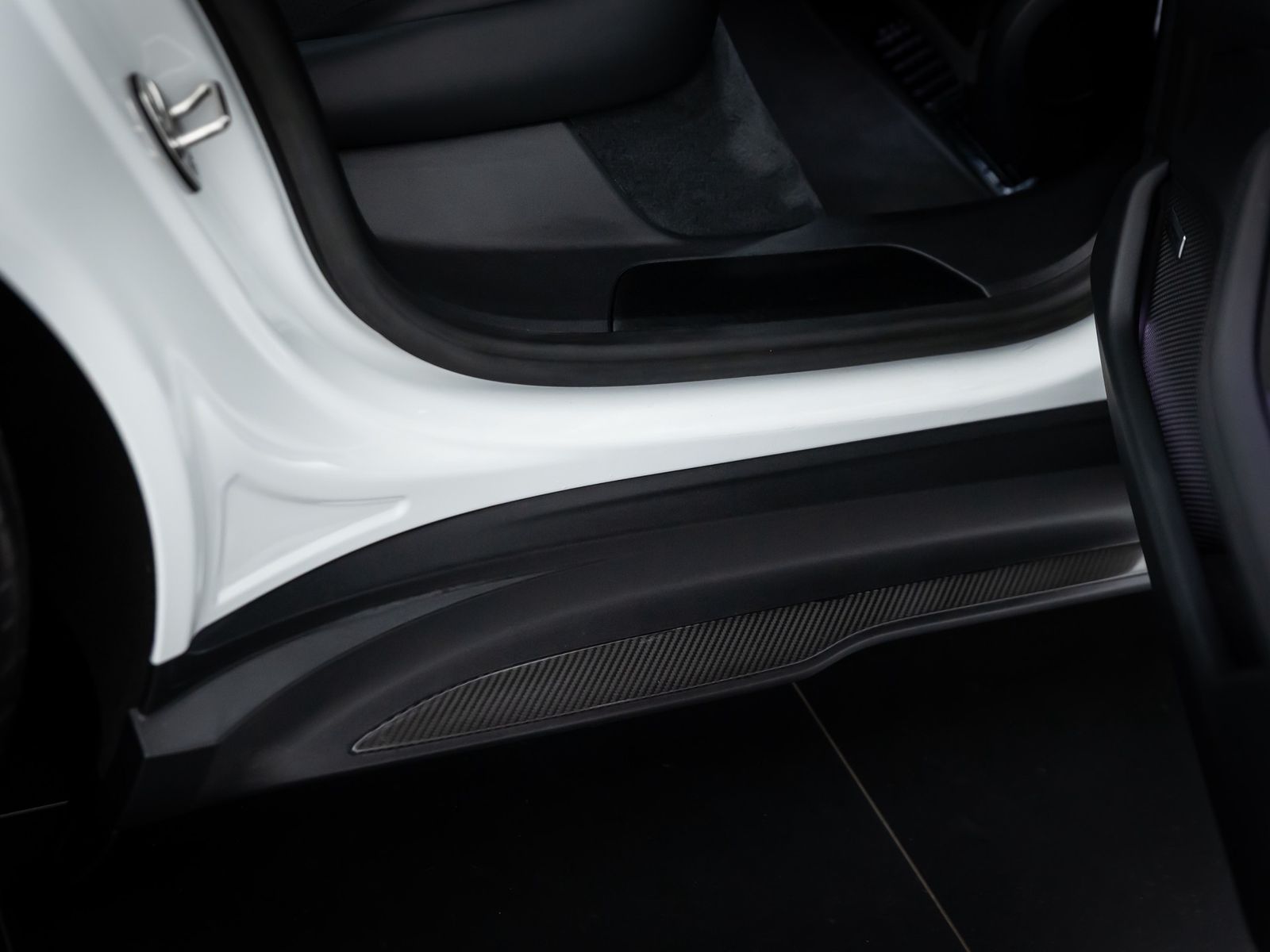 Porsche Taycan GTS Sport Turismo SPORTDESIGN CARBON*PANO