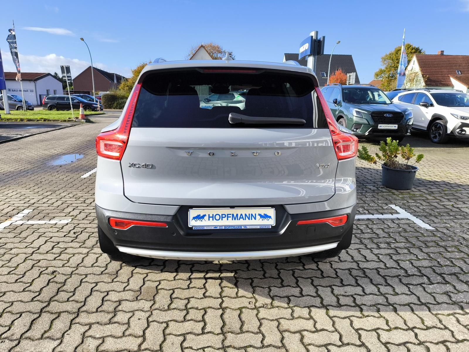 Volvo XC40 B4 Benzin Aut. ACC / BLIS / AHK