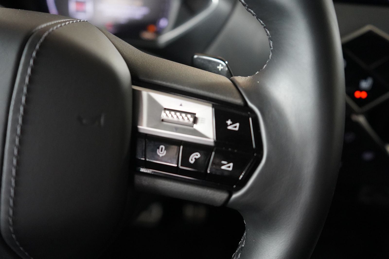 DS Automobiles DS 3  Crossback PureTech 130 Aut. LED ACC Navi 3
