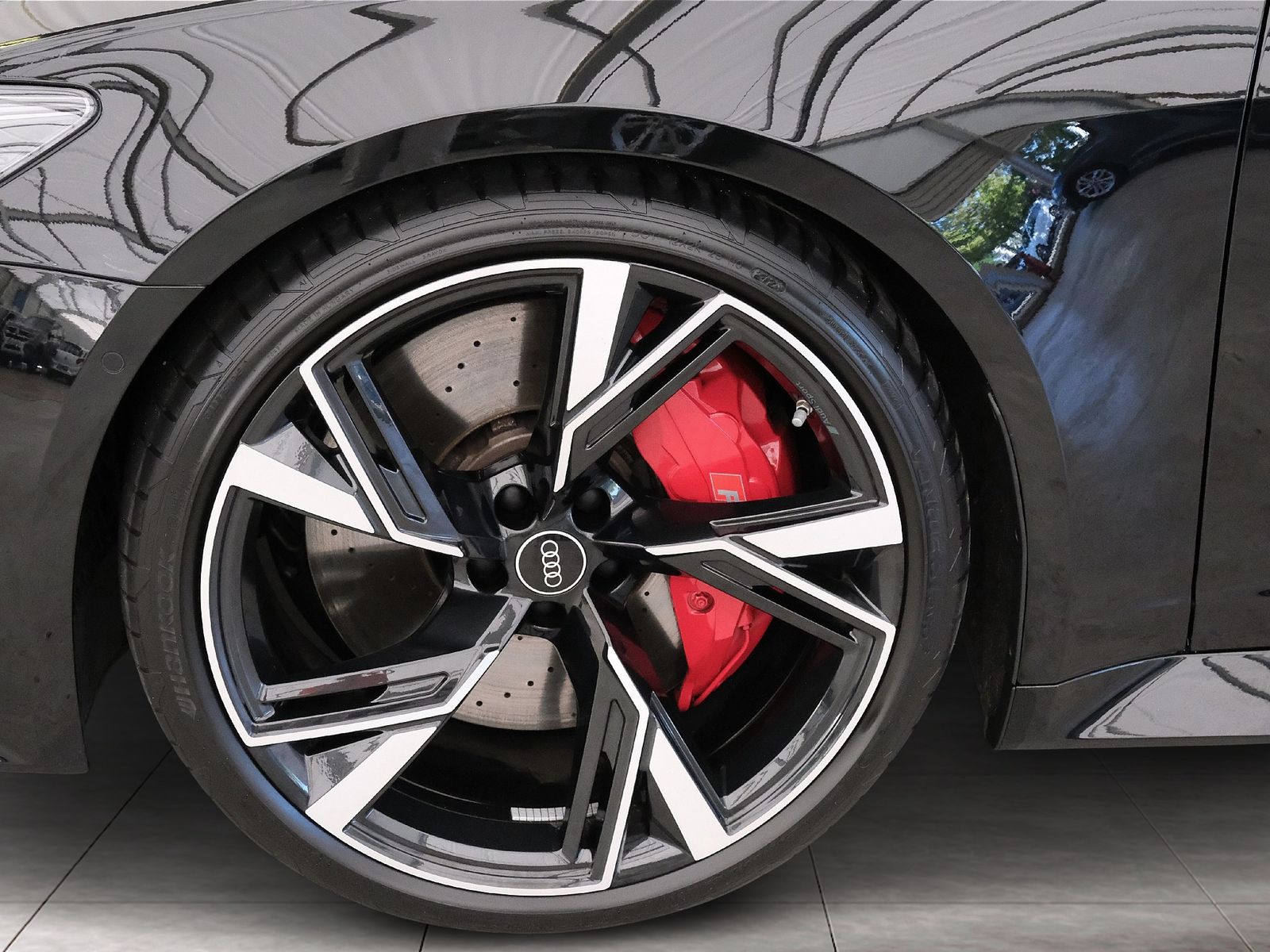 Audi RS6 Avant 4.0 TFSI quattro M Sport PANO AHK RFK