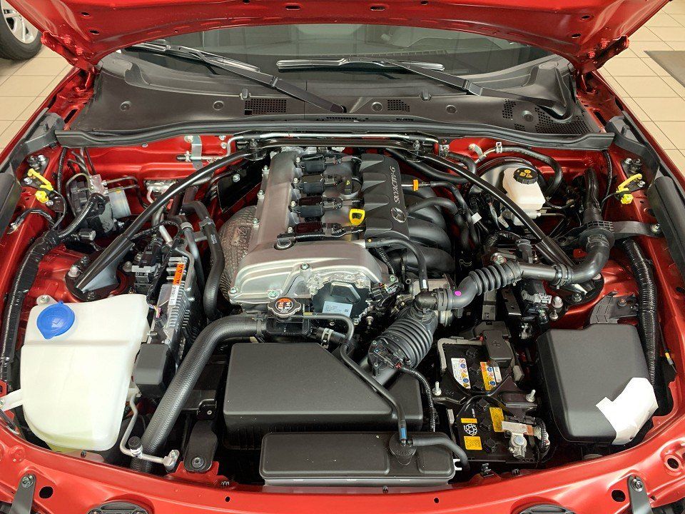 Mazda MX-5 2ST 1.5L SKYACTIV-G 132 6MT RWD Homura MX-5