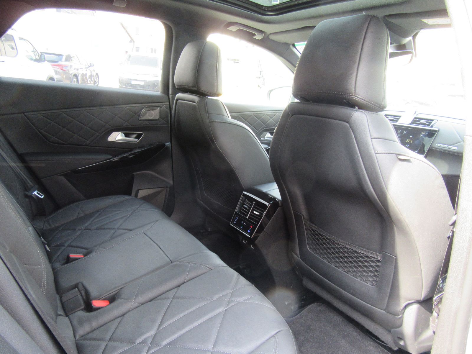 DS Automobiles DS7 Crossback Rivoli PT 180 EAT8*Pano*Sitzheiz*