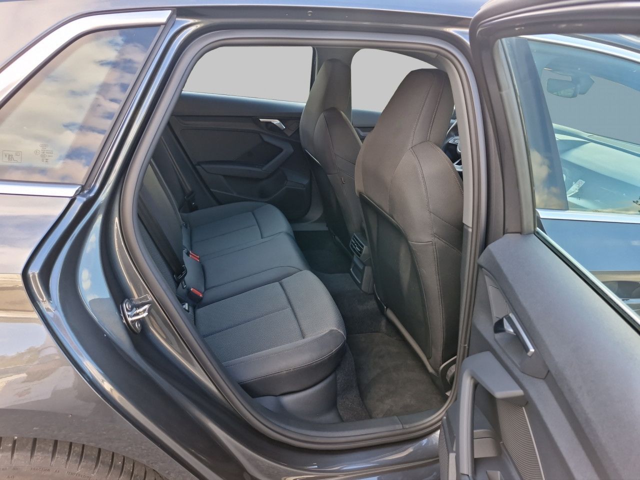 Audi A3 35 1.5 TFSI Sportback S line - Samsaru's Car Outlet