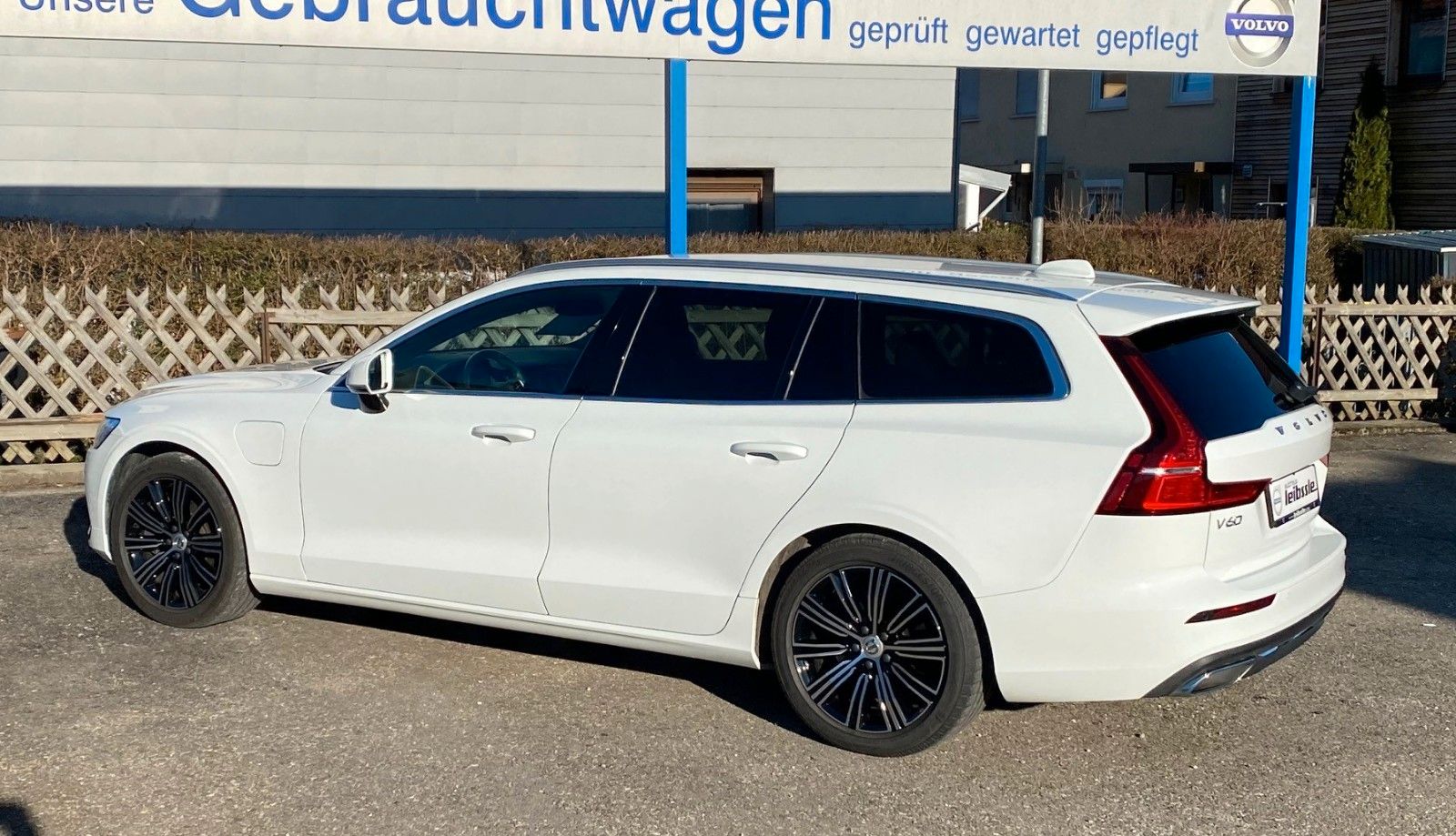 Volvo V60 T8 Inscription Plug-In Hybrid AWD