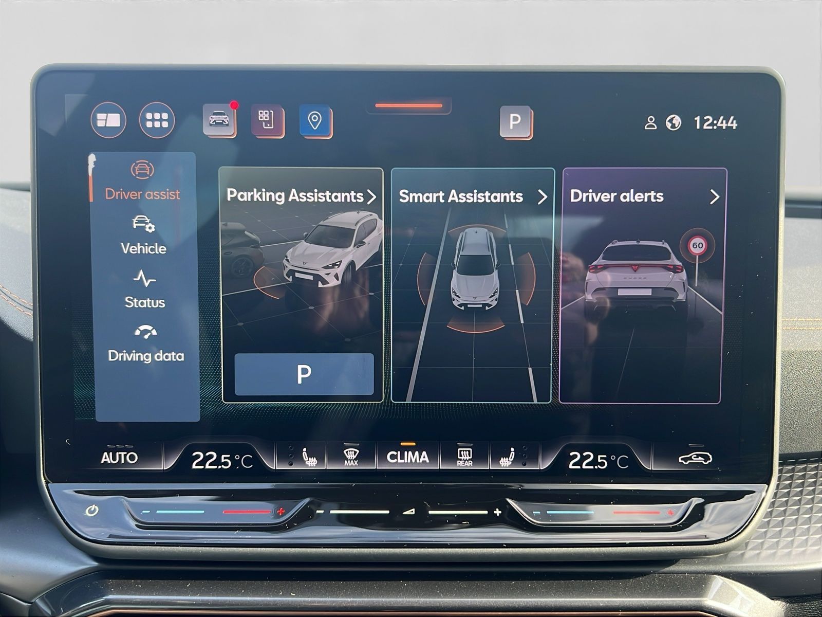 Cupra Formentor VZ 2.0 TSI LM19 PANO AHK SENNHEISER 36