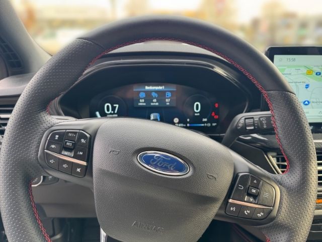 Ford Focus ST-Line X  Turnier+PANO+B&O-SOUND+ALLWETTE