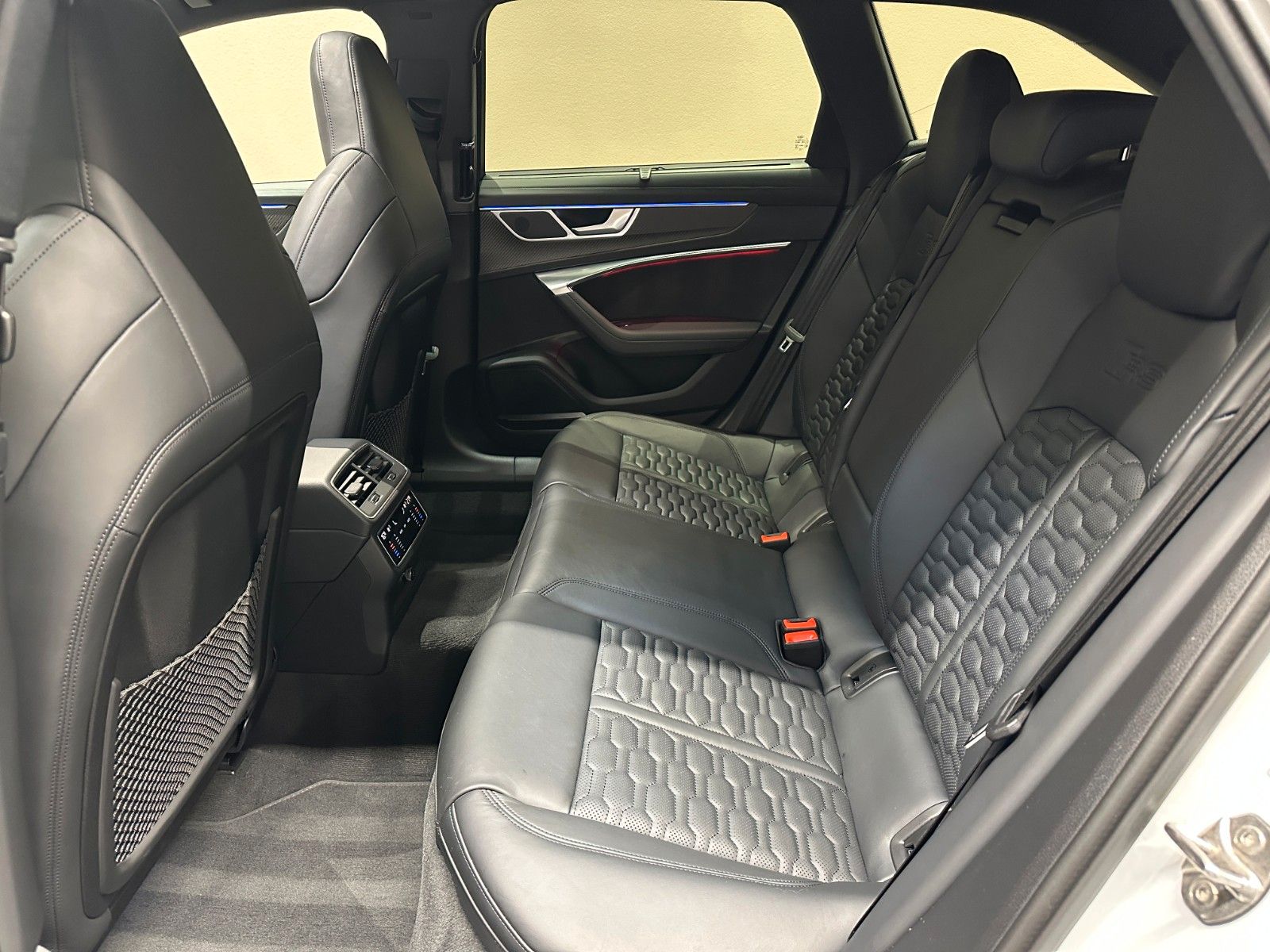 Audi RS6 Avant 4.0 TFSI quattro *1.HAND*KERAMIK*PANO*